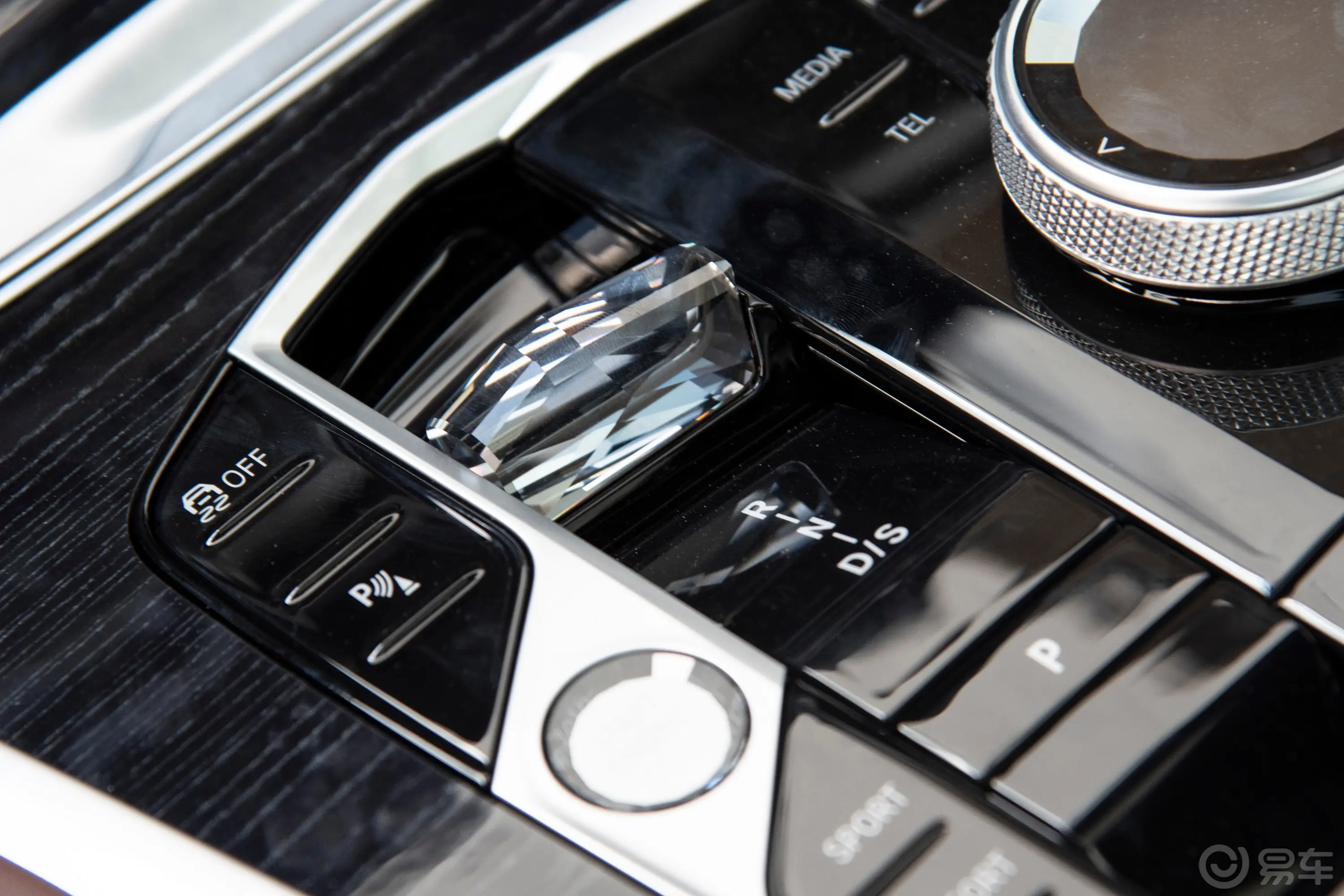 宝马X6改款 xDrive30i M运动套装换挡杆