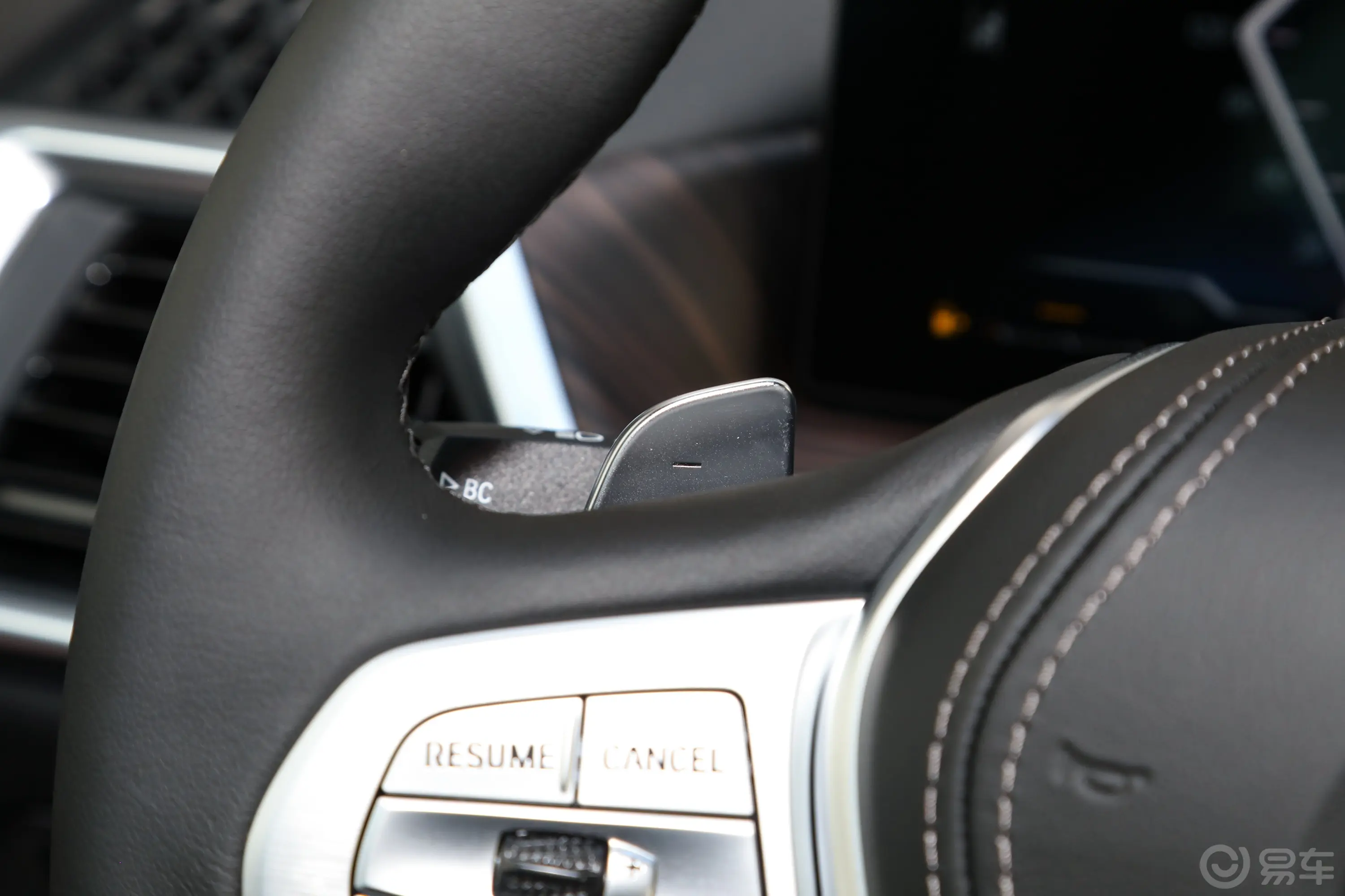 宝马X7改款 xDrive40i 领先型 豪华套装主驾驶位