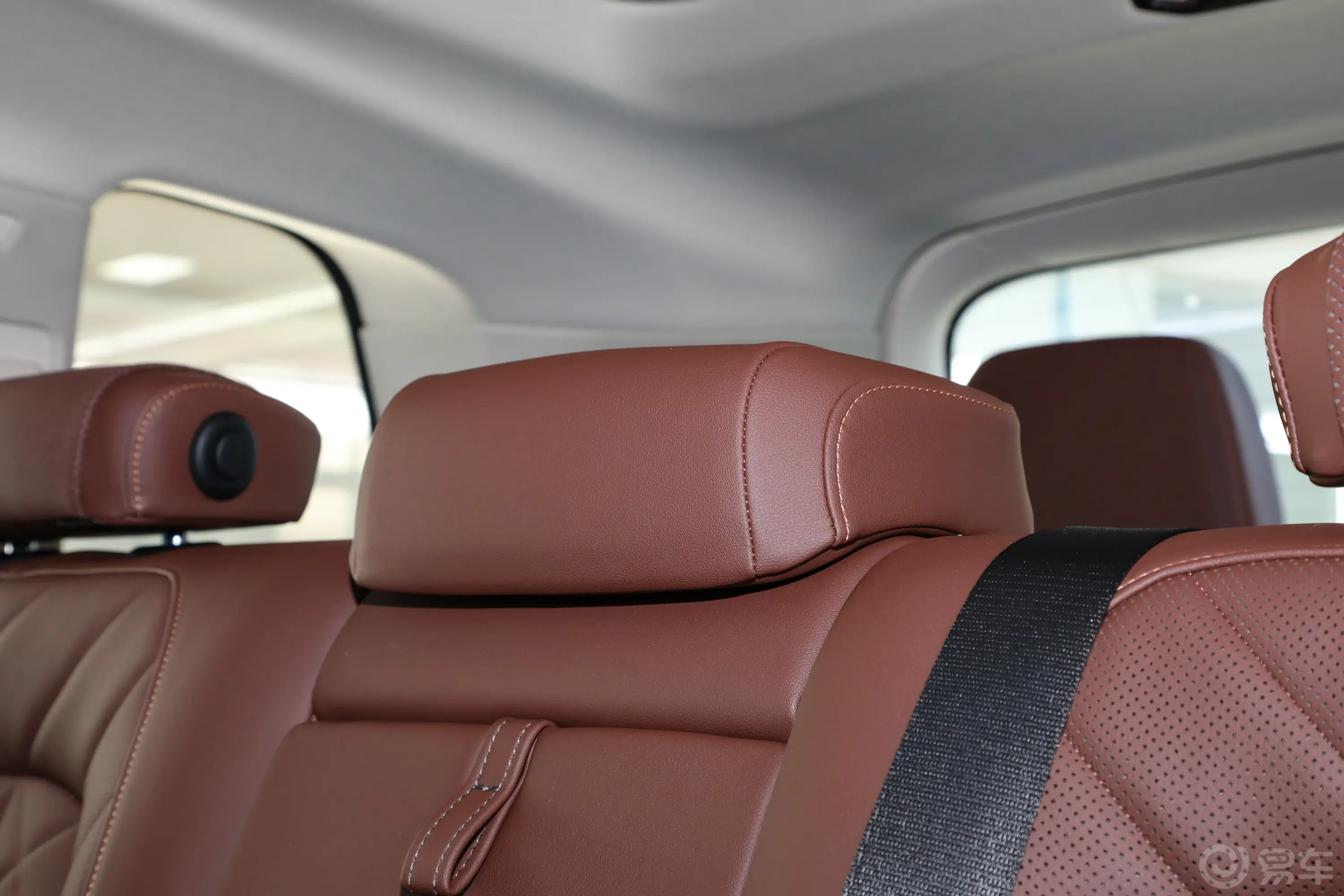 宝马X7改款 xDrive40i 领先型 豪华套装后排空间