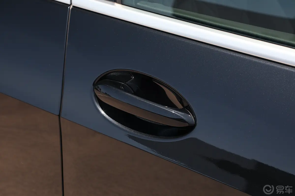 宝马X7改款 xDrive40i 领先型 豪华套装外观细节