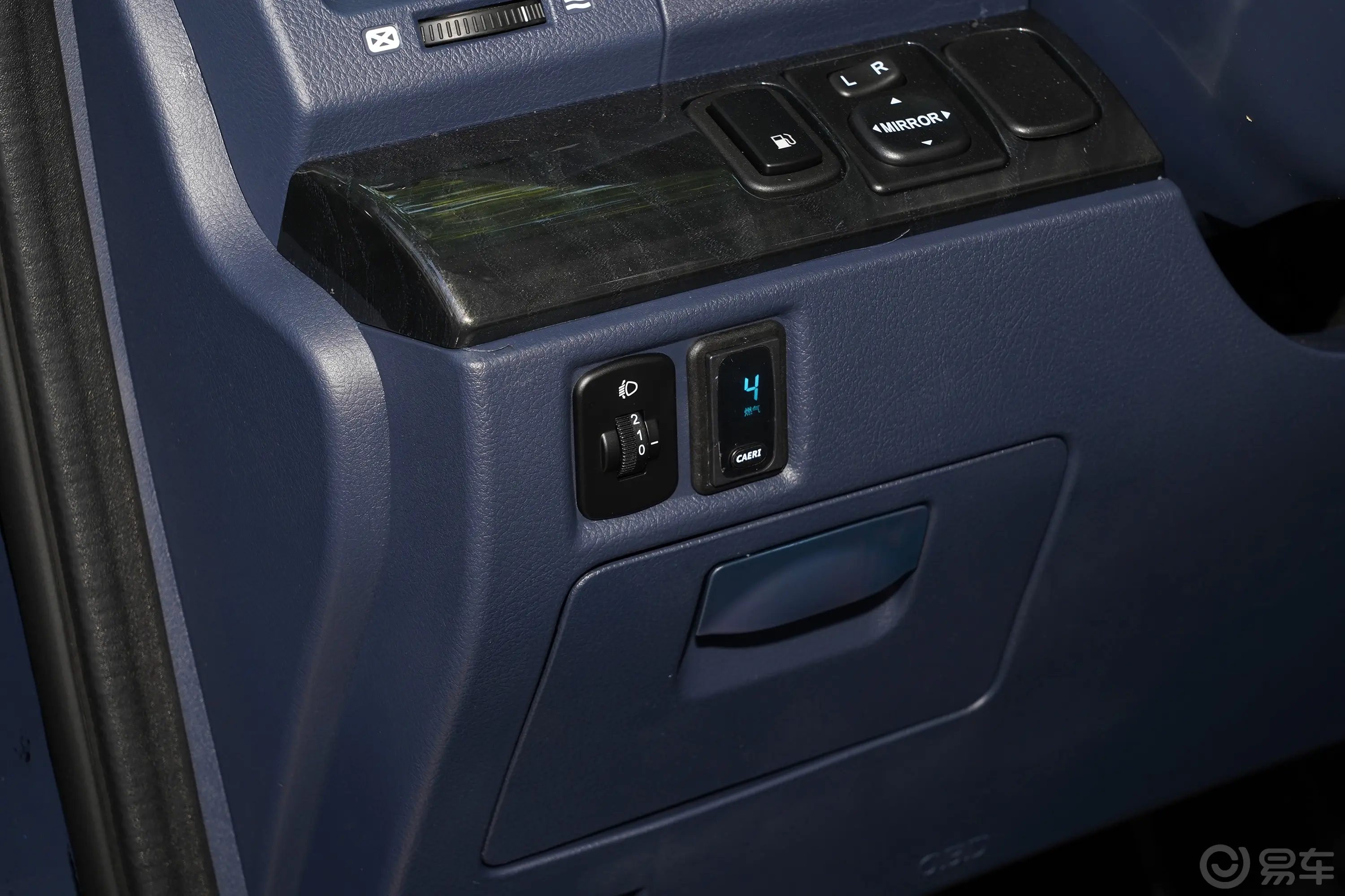 菱智PLUS2.0L 手动舒适型 7座 CNG主驾驶位
