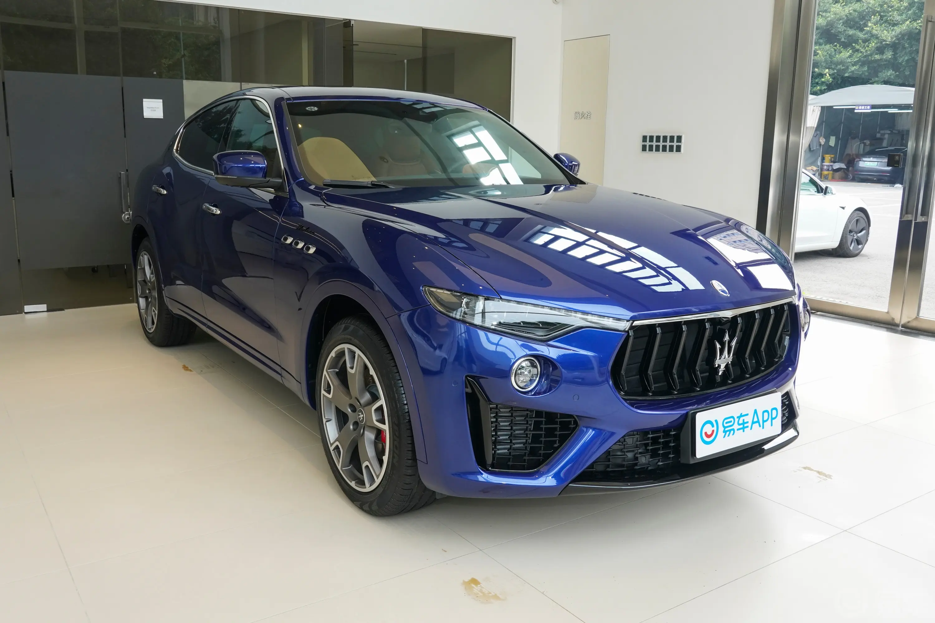 Levante3.0T Modena驾驶员侧前门把手