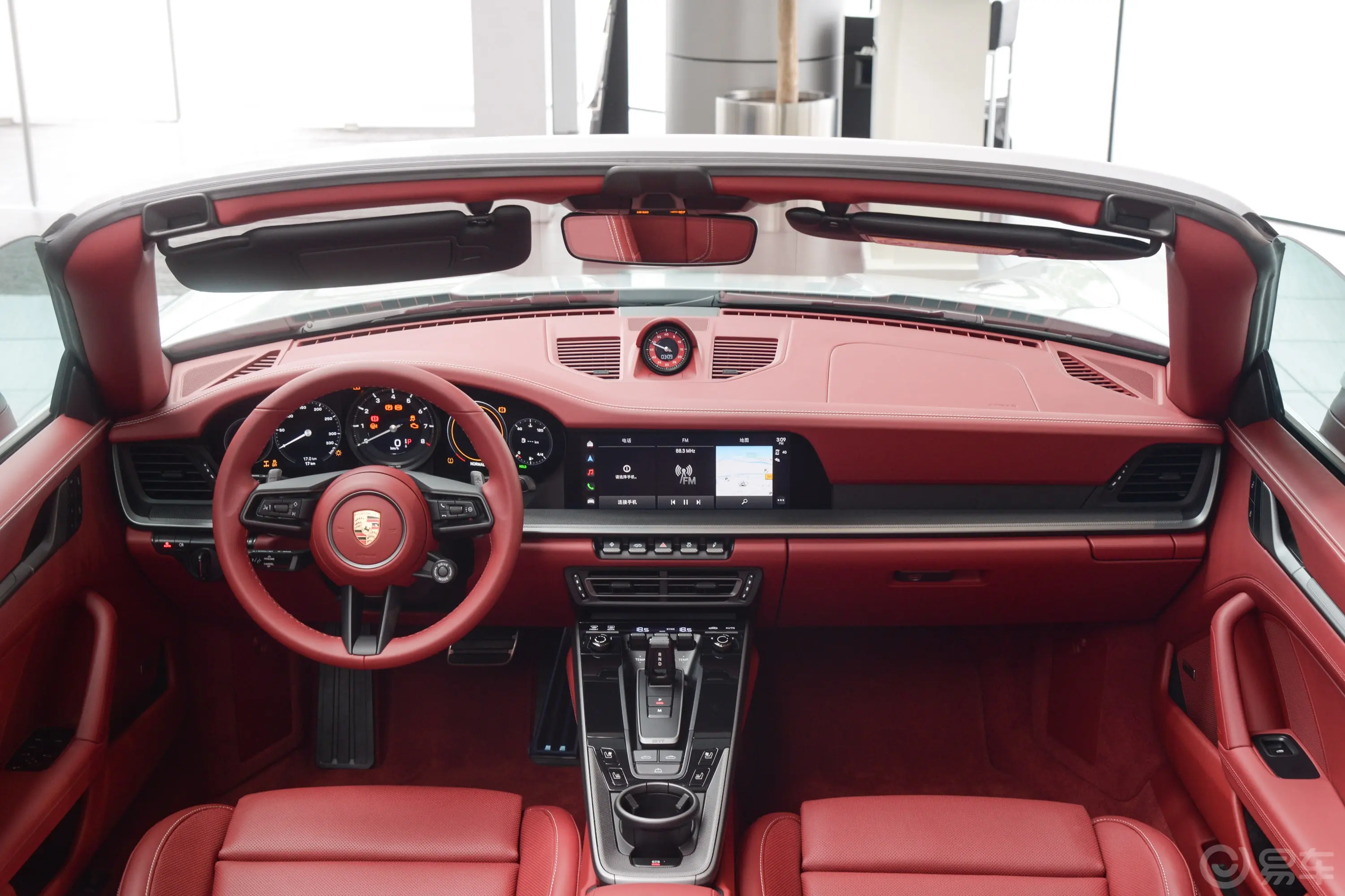 保时捷911Carrera 4S Cabriolet 3.0T前排头部空间