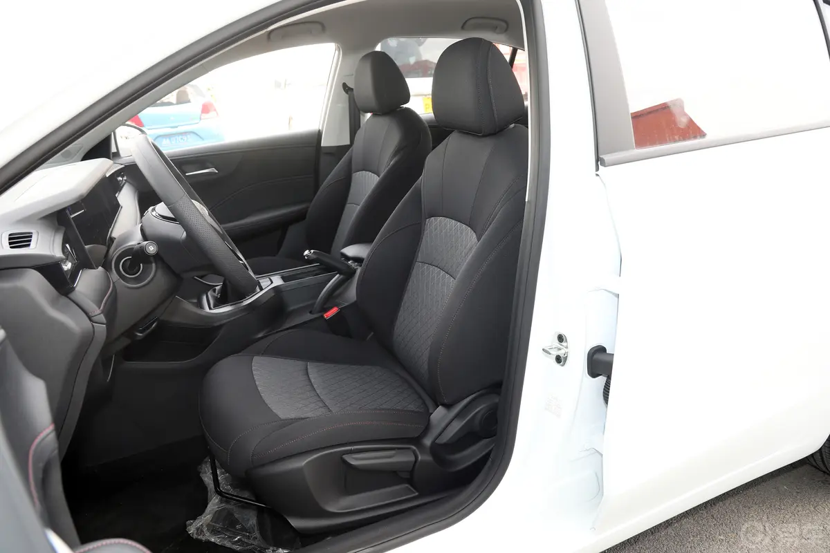 荣威i51.5L 手动舒享版驾驶员座椅
