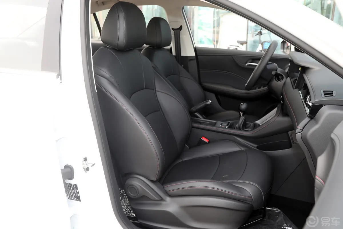 荣威i51.5L 手动优越版副驾驶座椅
