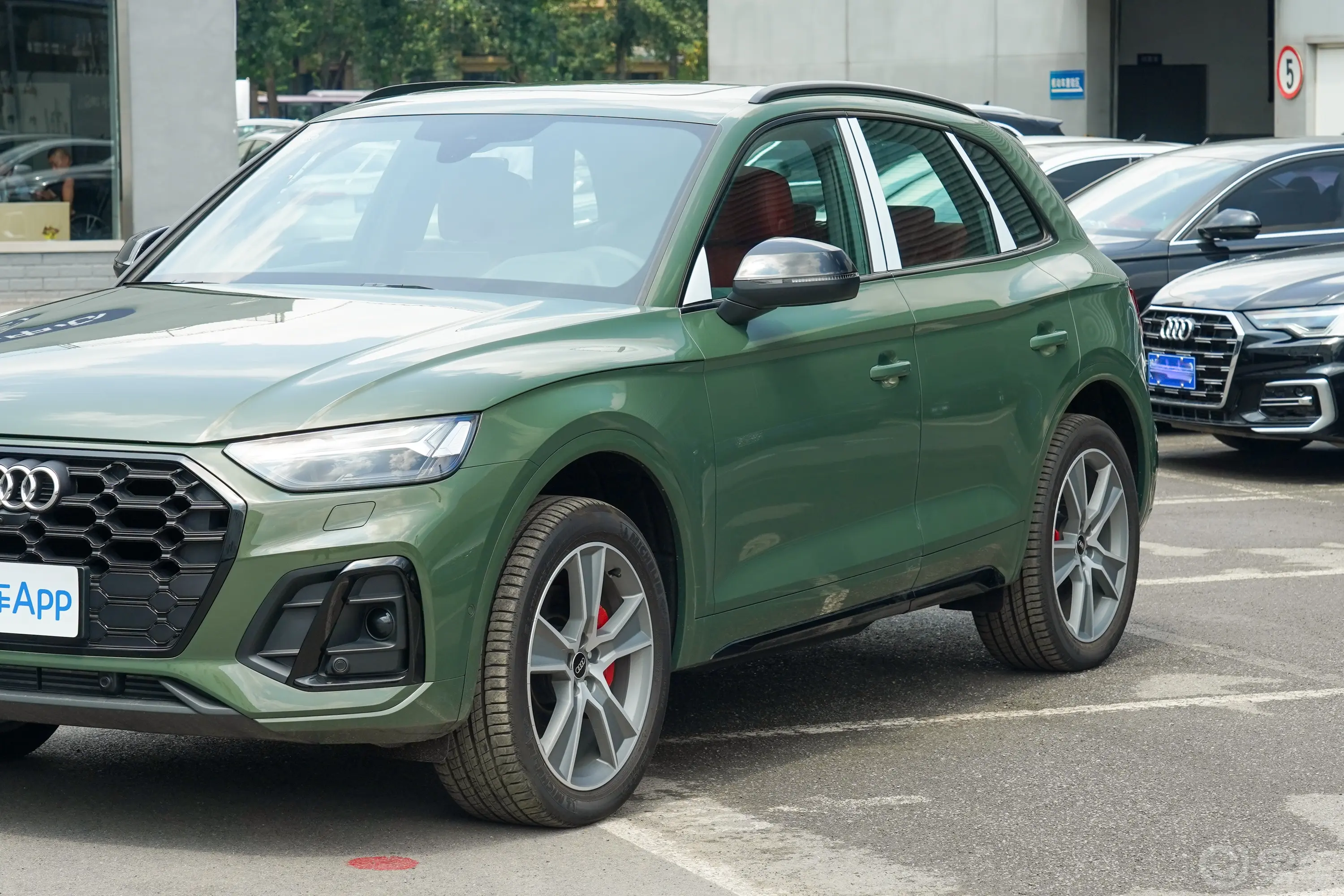 奥迪SQ53.0T quattro外观细节