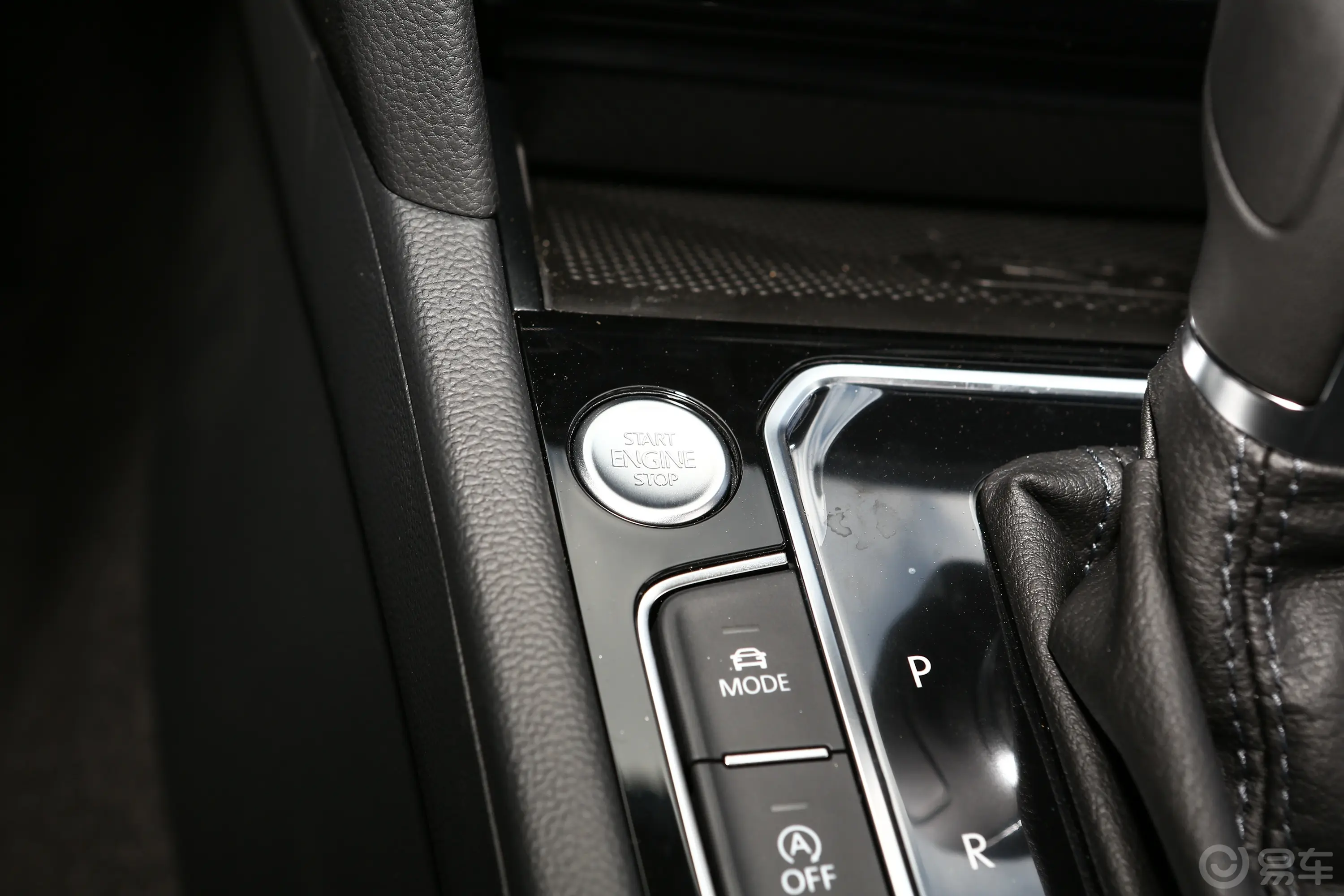 一汽-大众CC猎装车 380TSI 猎心版钥匙孔或一键启动按键
