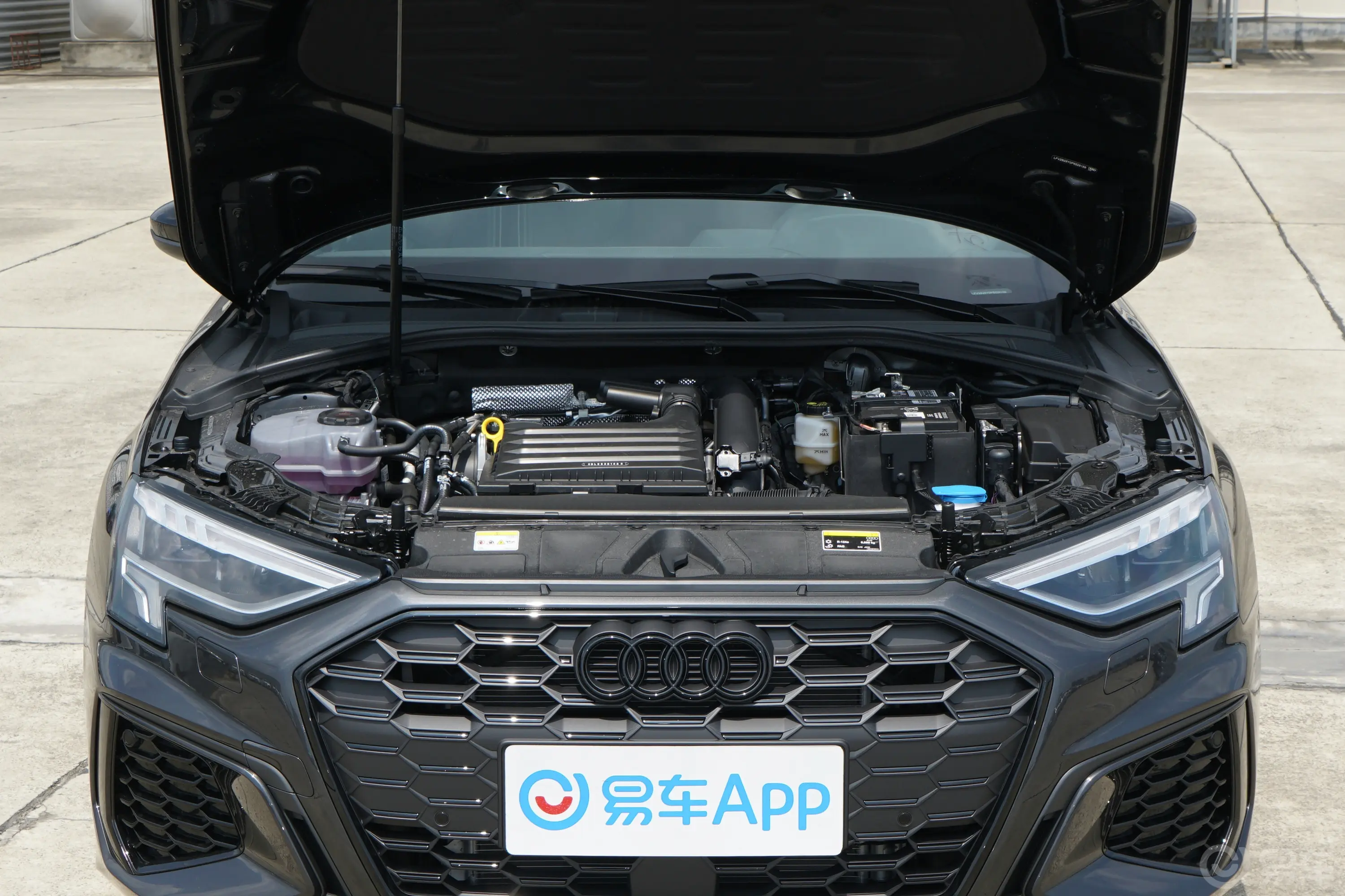 奥迪A3改款 Sportback 35 TFSI 时尚运动型发动机舱整体