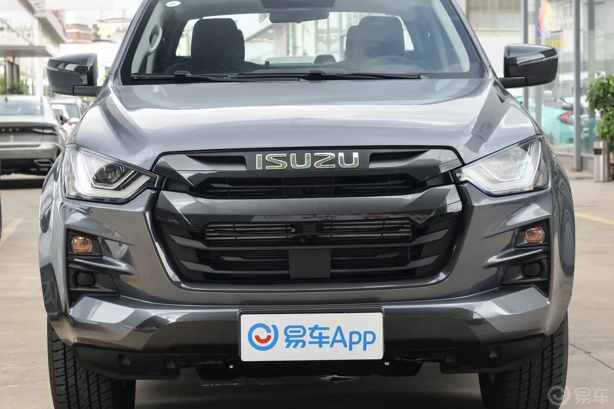 D-MAX1.9T 手动四驱智领型外观细节