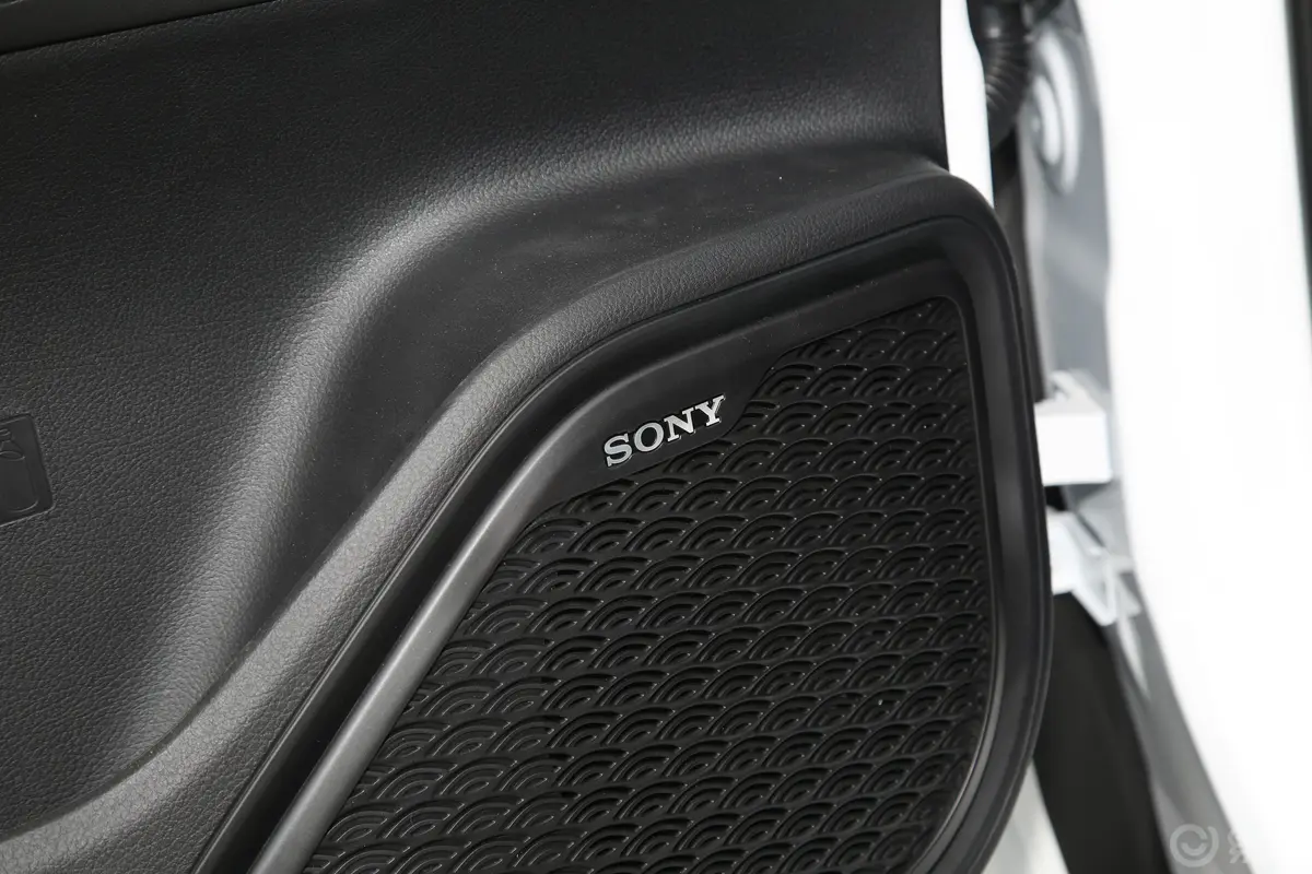 瑞虎7 PLUS改款 1.6T 双离合旗舰型音响和品牌