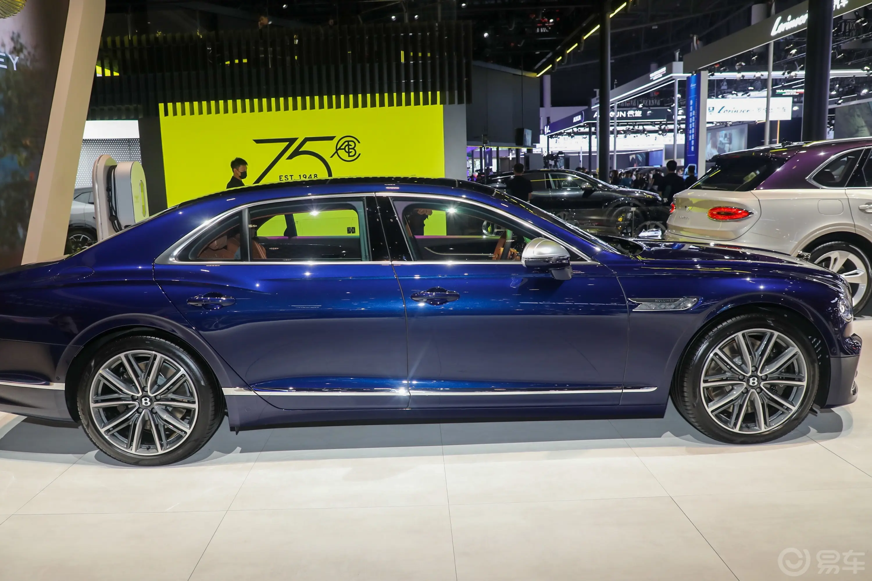 飞驰 插电混动2.9T Hybrid Mulliner