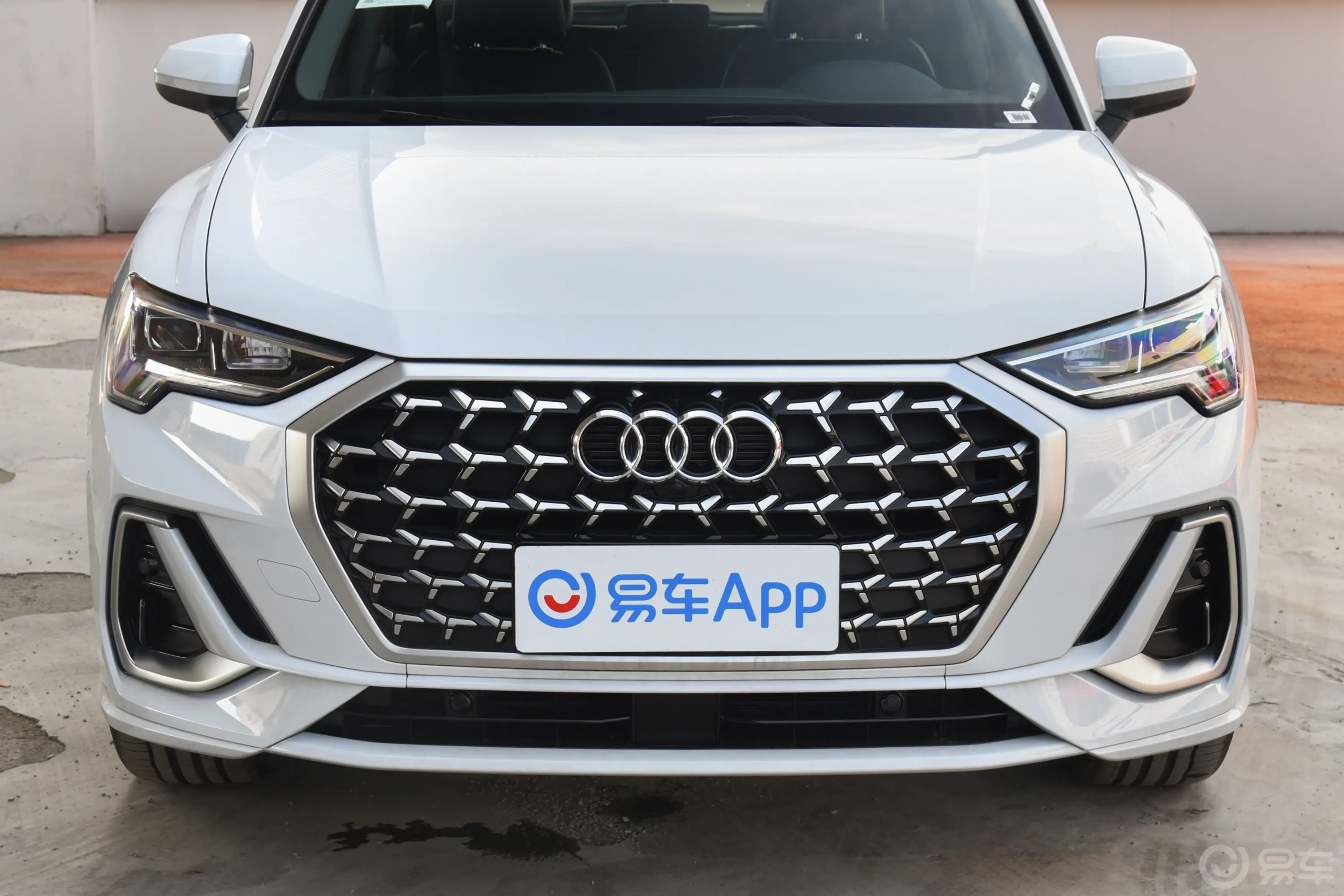 奥迪Q340 TFSI 时尚动感型外观细节