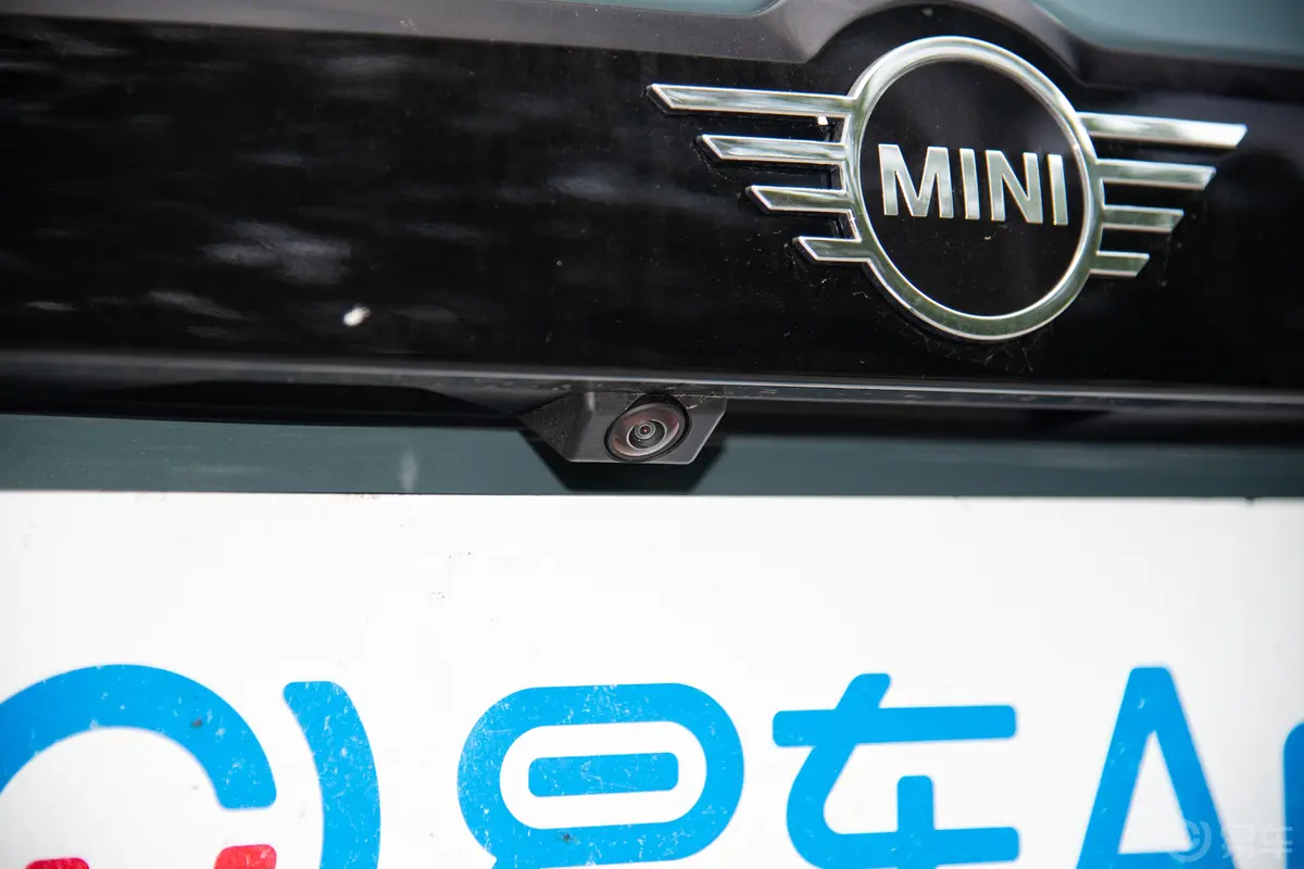 MINI COUNTRYMAN改款 1.5T COOPER 鉴赏家外观细节