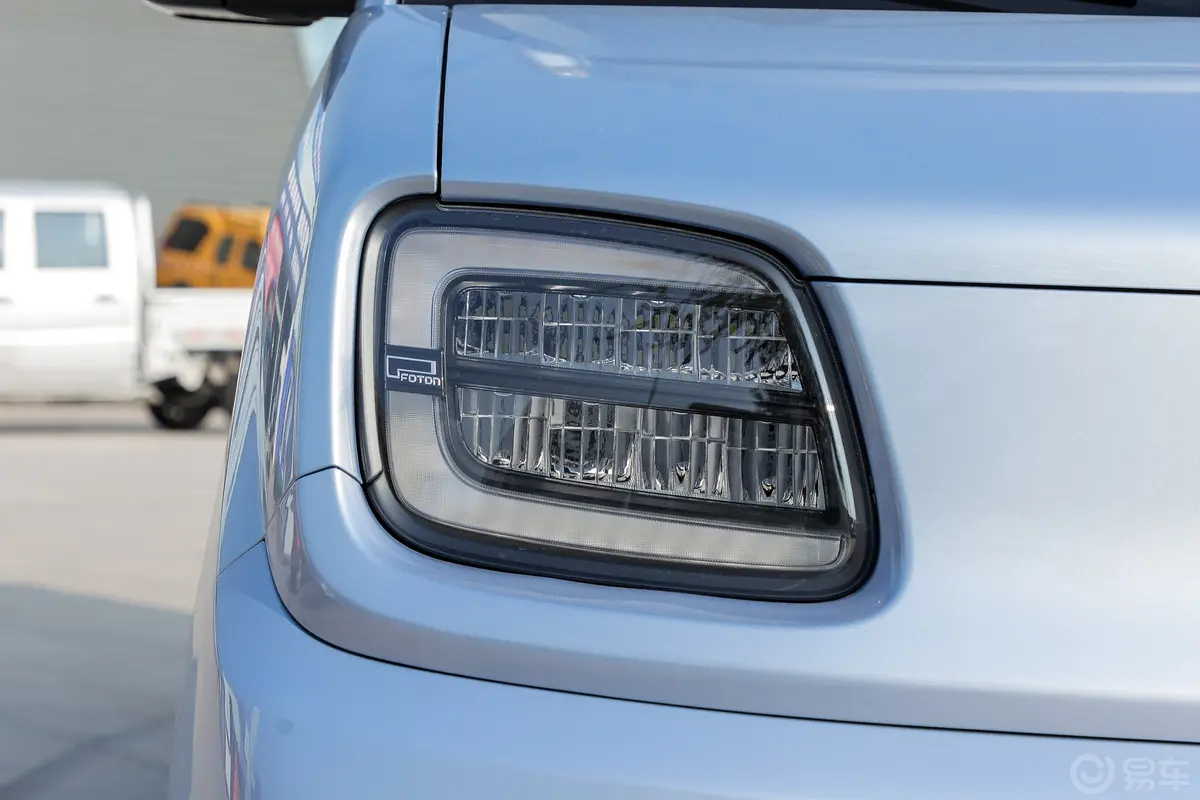 祥菱Q1.6L 单排厢式车外观灯组