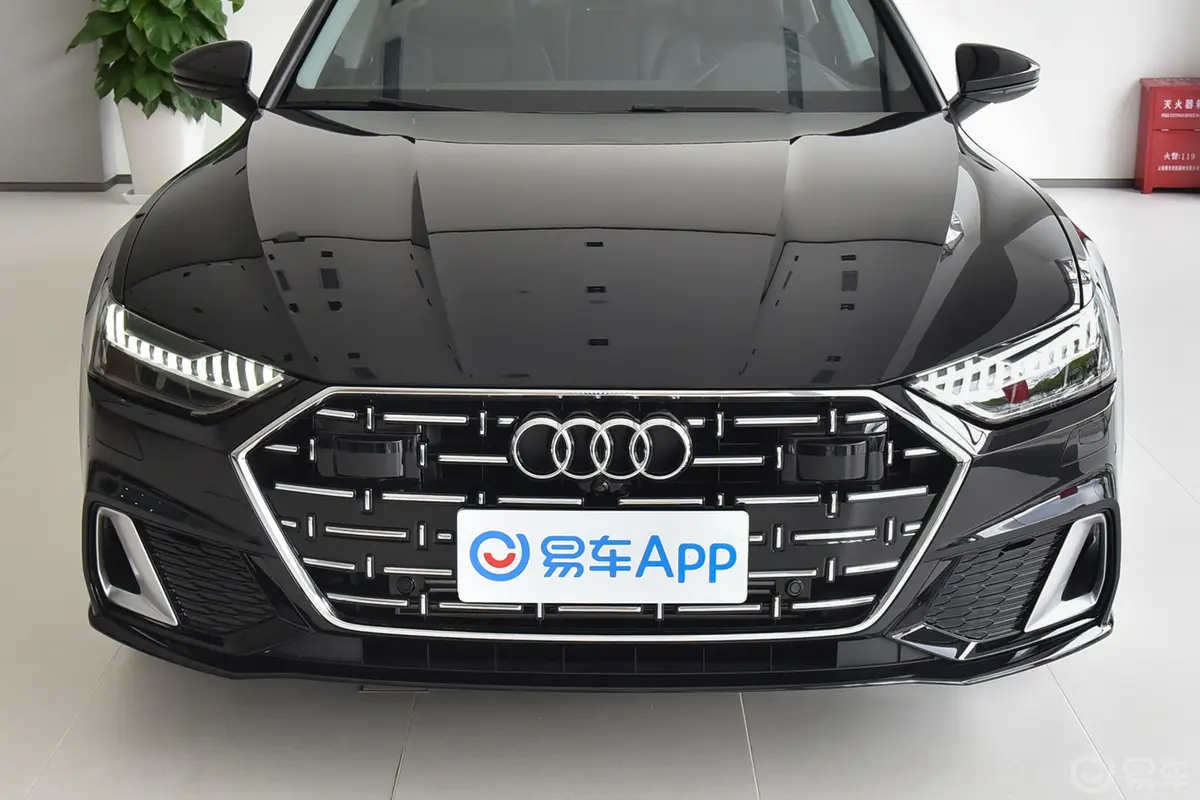 奥迪A7L45 TFSI S-line 筑梦型 流晶套装外观细节