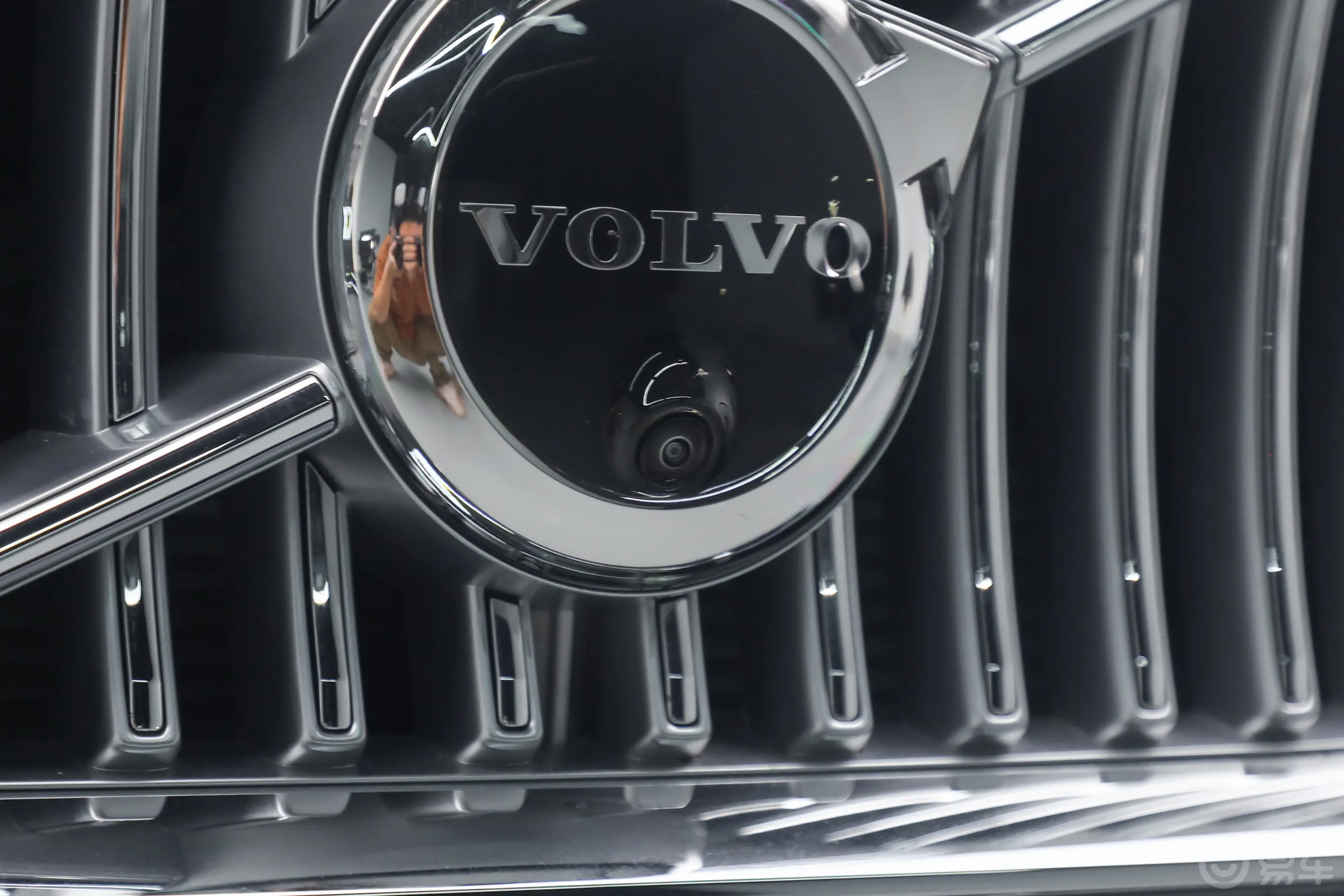 沃尔沃XC90B6 智雅豪华版 7座车前雷达