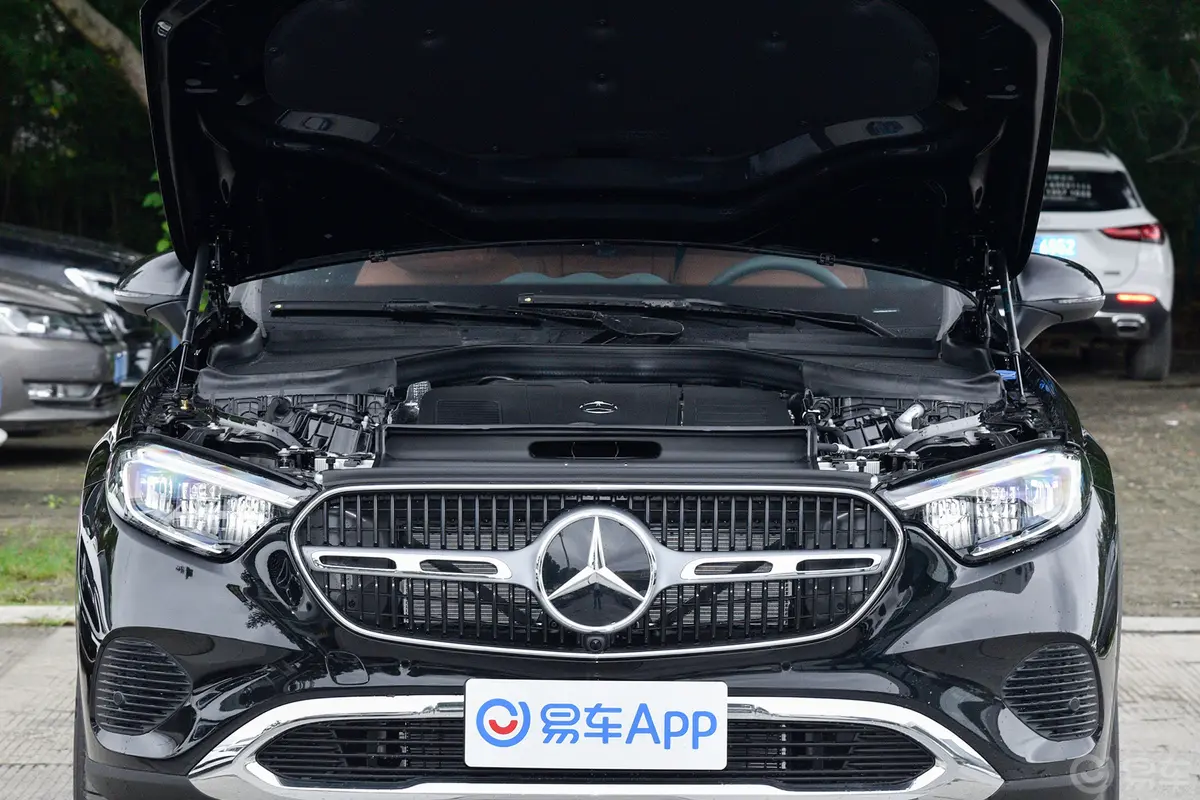 奔驰GLC改款 GLC 260 L 4MATIC 动感型 5座发动机舱整体