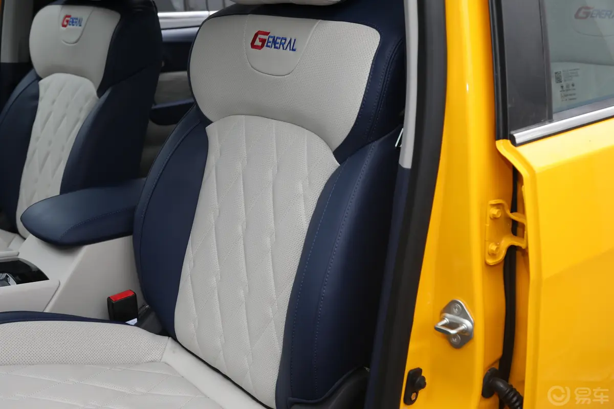 大将军G72.0T 自动四驱乐享型标箱 柴油主驾驶位