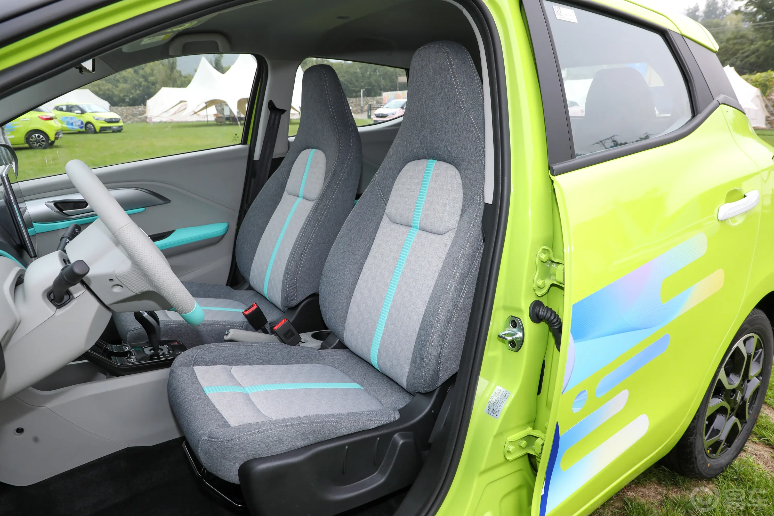 易至EV3青春版 320km 豪华型驾驶员座椅