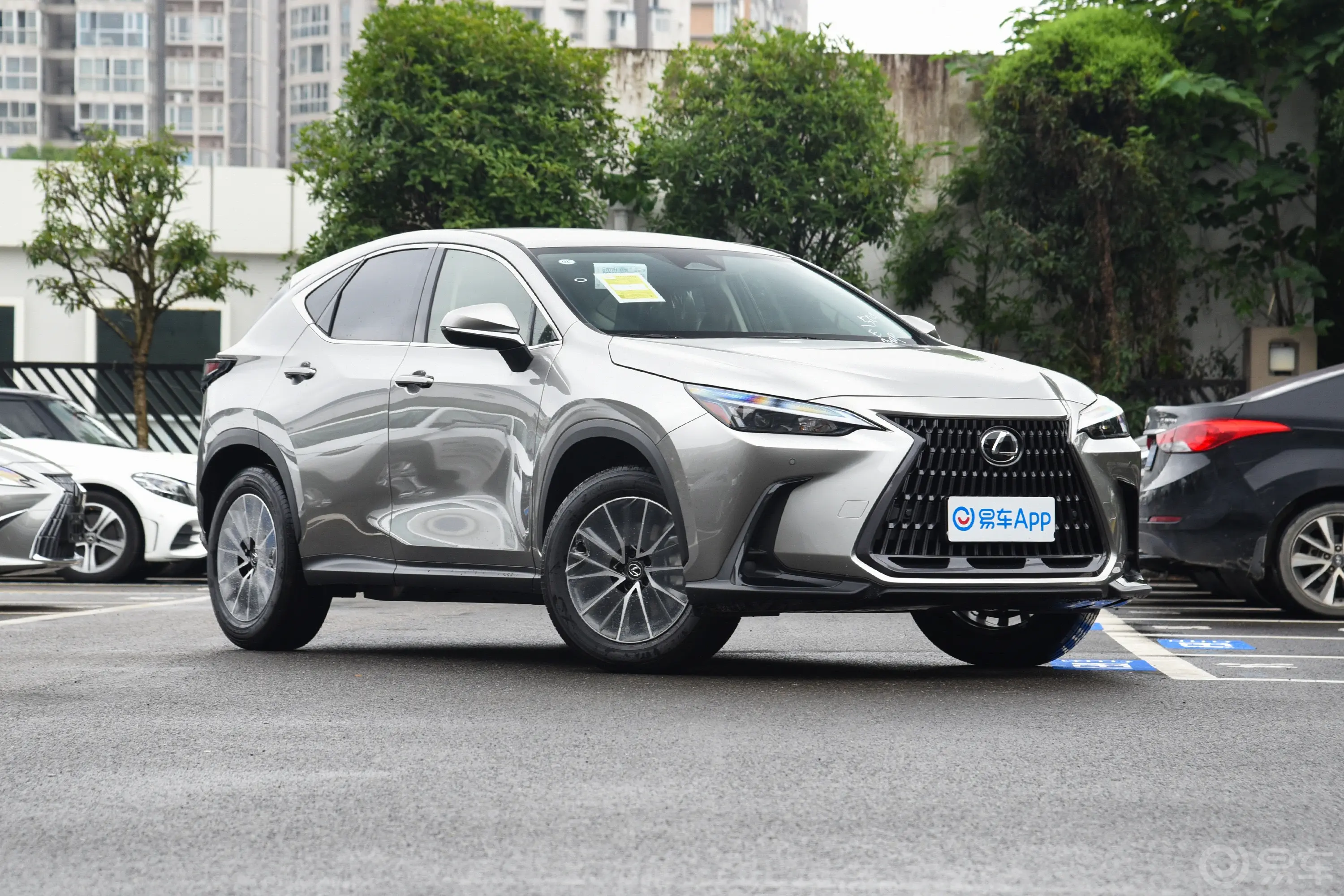 雷克萨斯NX260 两驱创驰版发动机特写