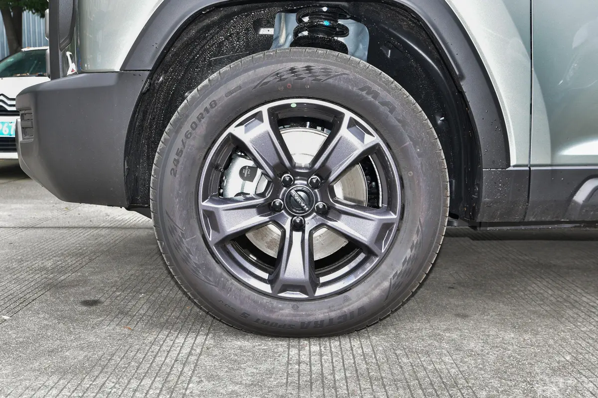 哈弗猛龙PHEV1.5T 102km 探索版前轮毂造型