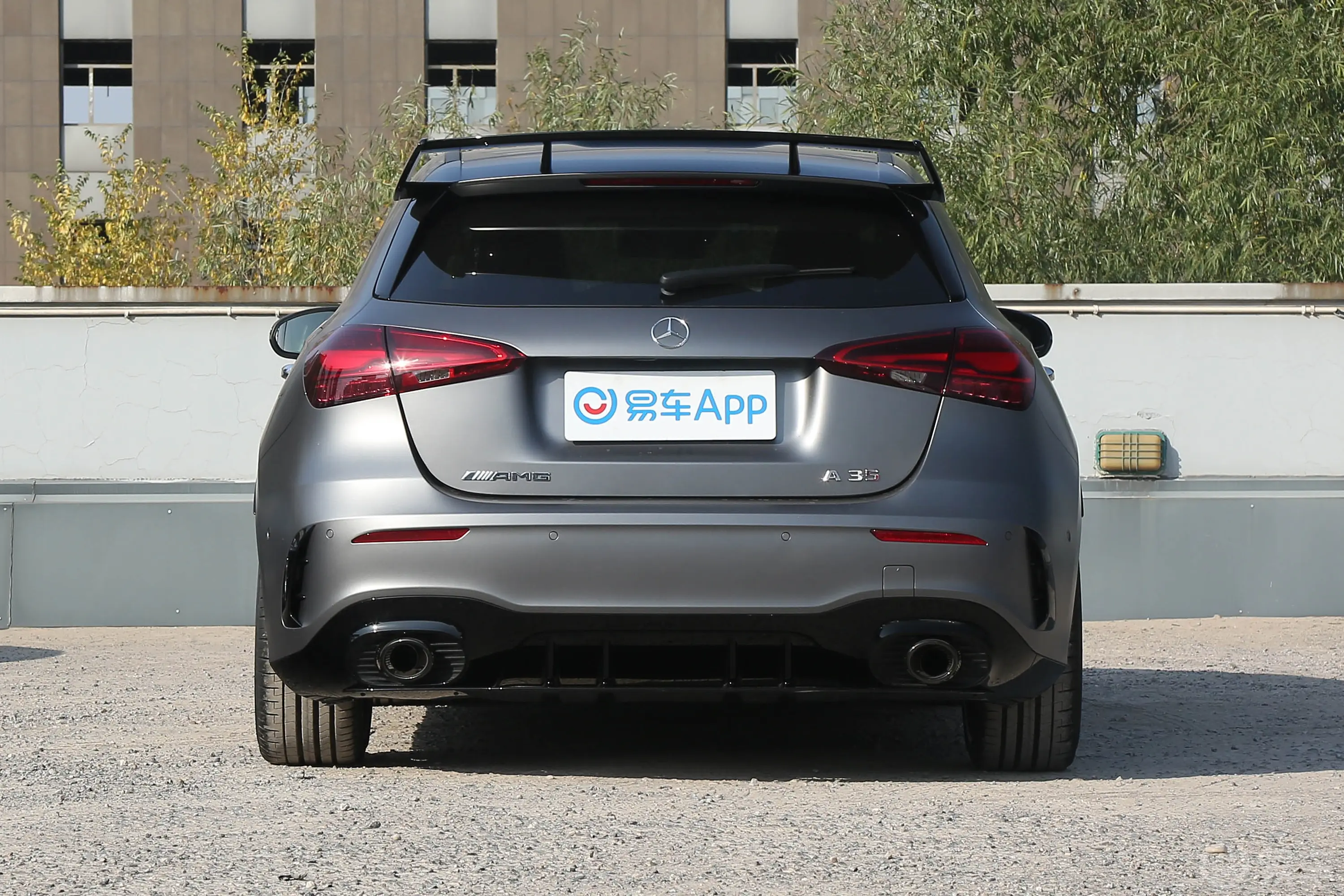 奔驰A级 AMG(进口)AMG A 35 4MATIC正后水平