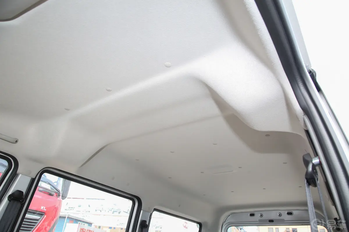 跨越星V31.3L 客车标准型 5座天窗内拍关闭