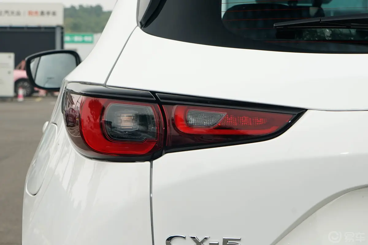 马自达CX-52.0L 两驱舒适型外观灯组