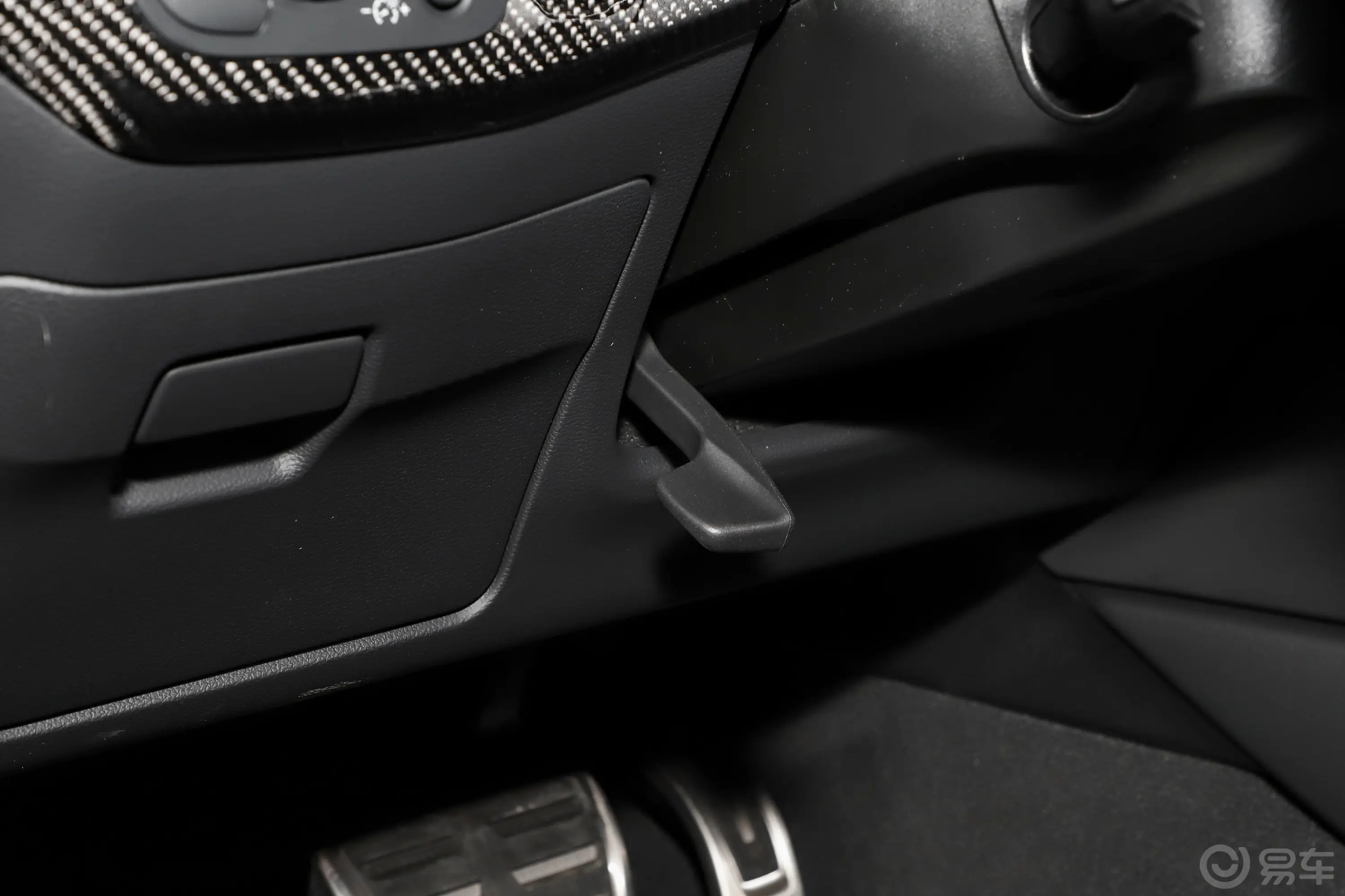 奥迪RS 42.9T Avant 常规版方向盘调节