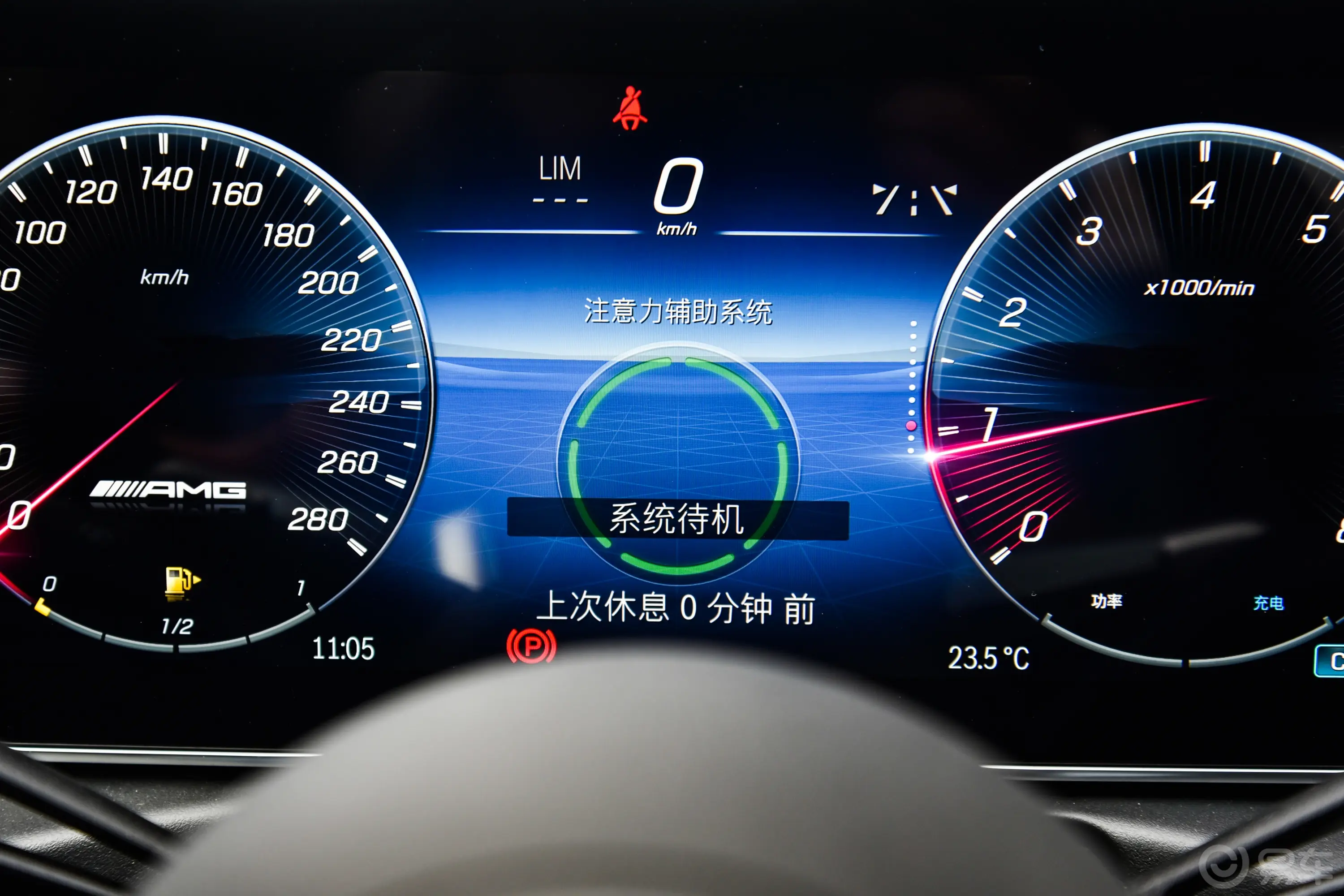 奔驰C级 AMGAMG C 43 4MATIC 特别版主驾驶位