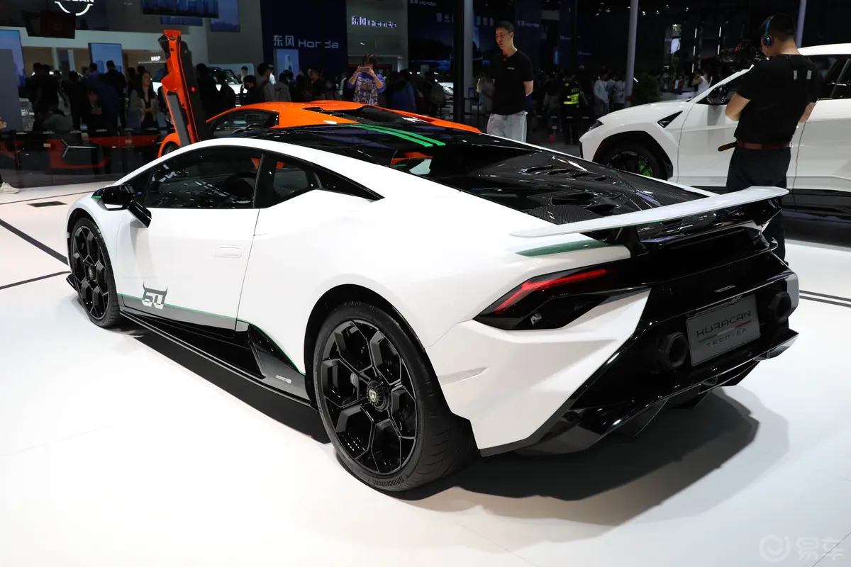 Huracán5.2L Tecnica 60周年纪念版外观