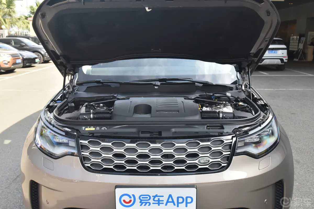 发现3.0T 360PS S发动机舱整体