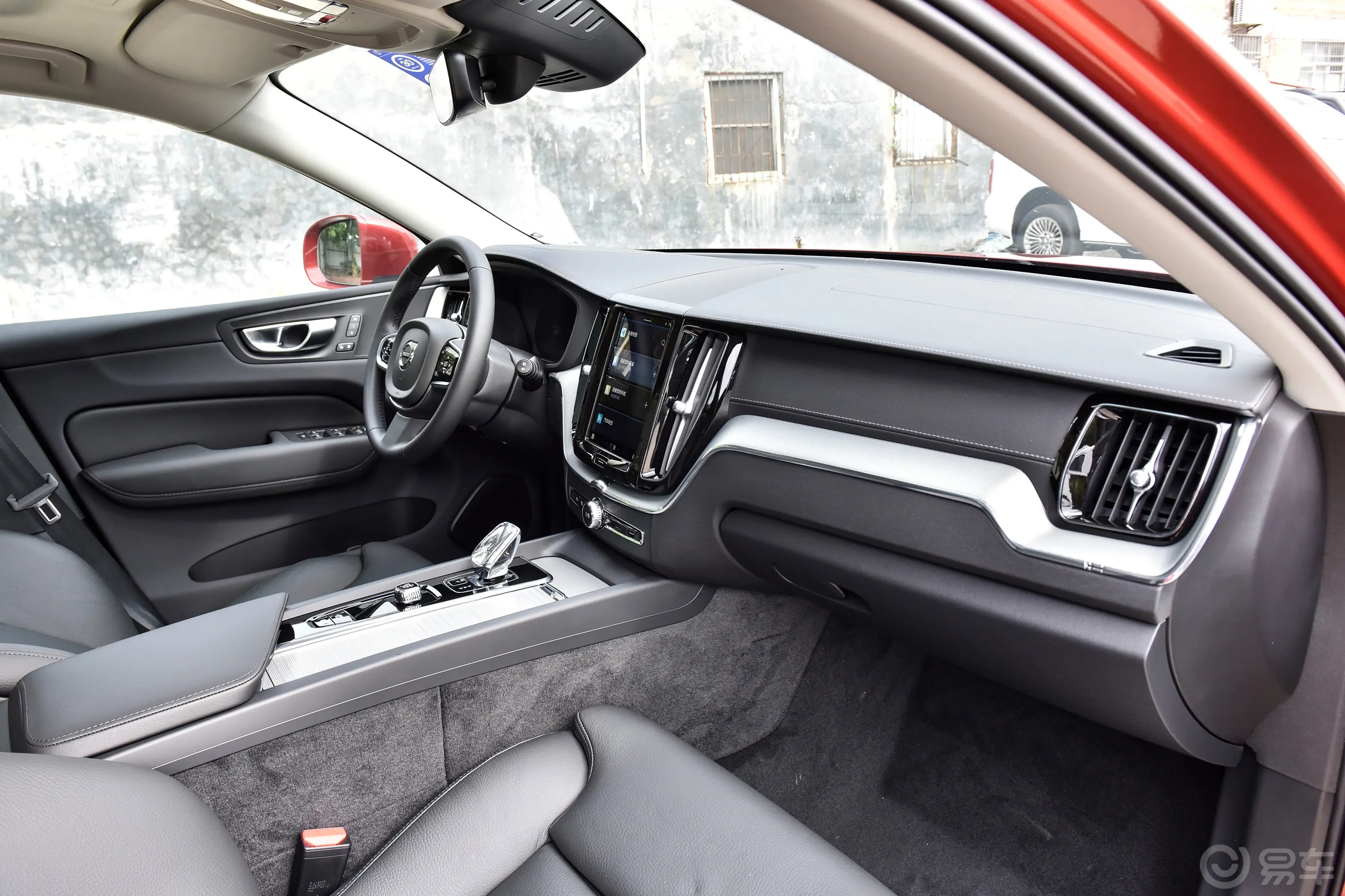 沃尔沃XC60新能源T8 长续航 智远豪华版内饰全景副驾驶员方向