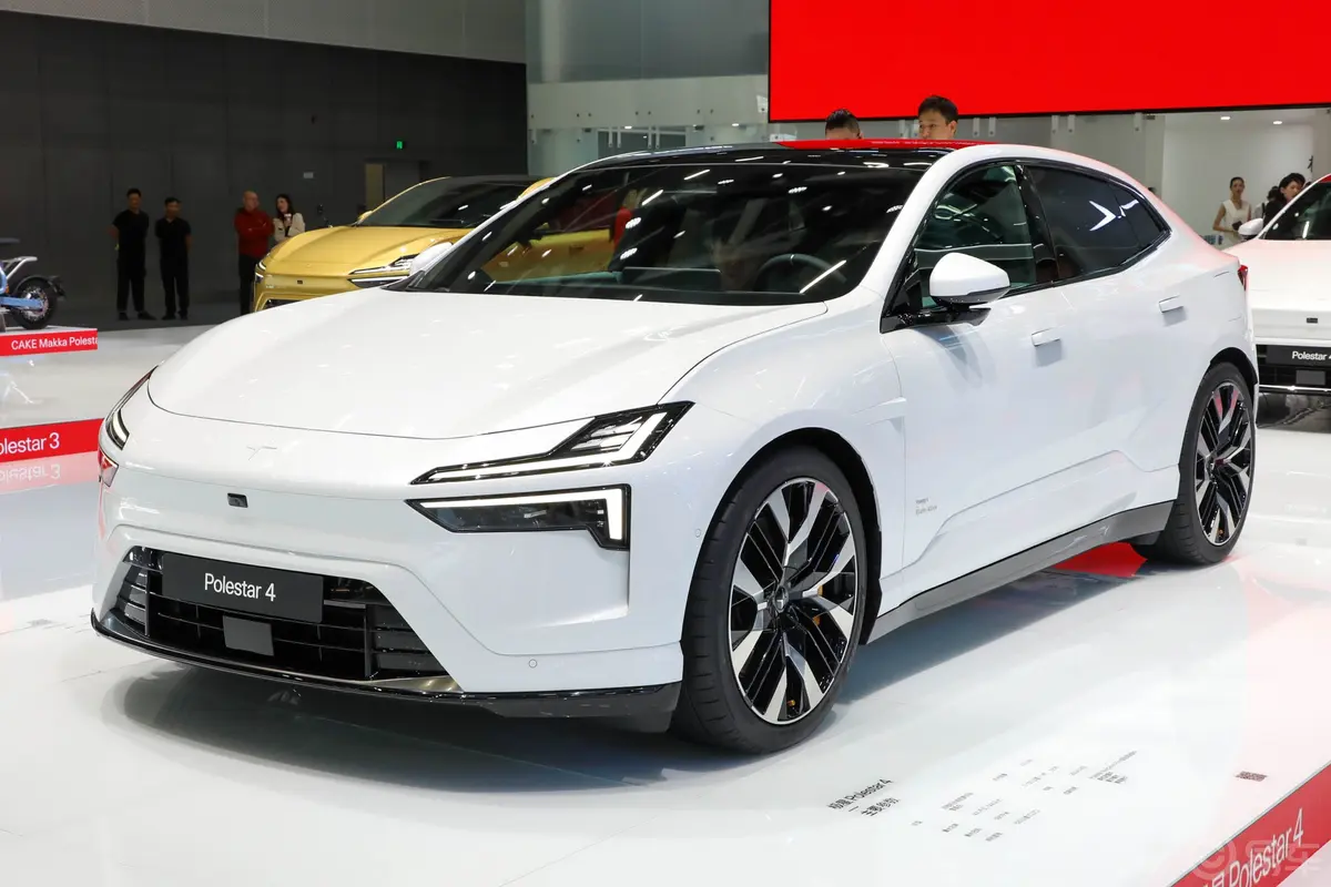 Polestar 4755km 后驱长续航PLUS版外观