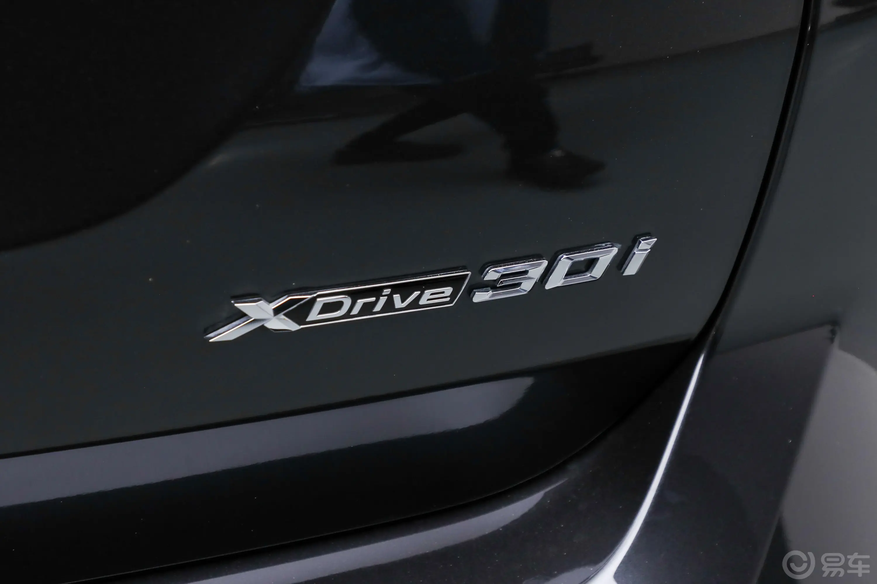 宝马X3改款 xDrive30i 尊享型 M曜夜套装外观细节