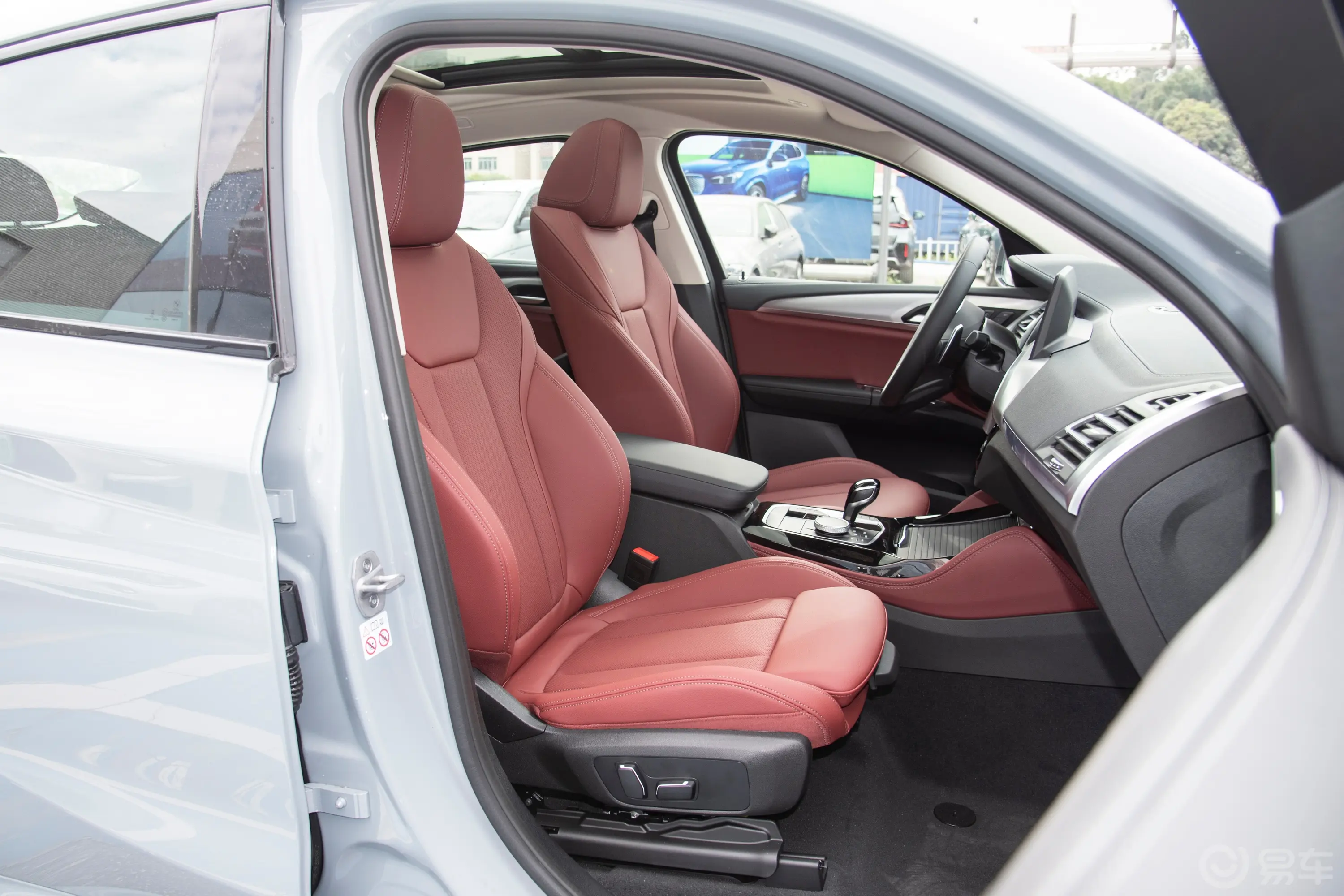 宝马X4xDrive30i M运动套装副驾驶座椅