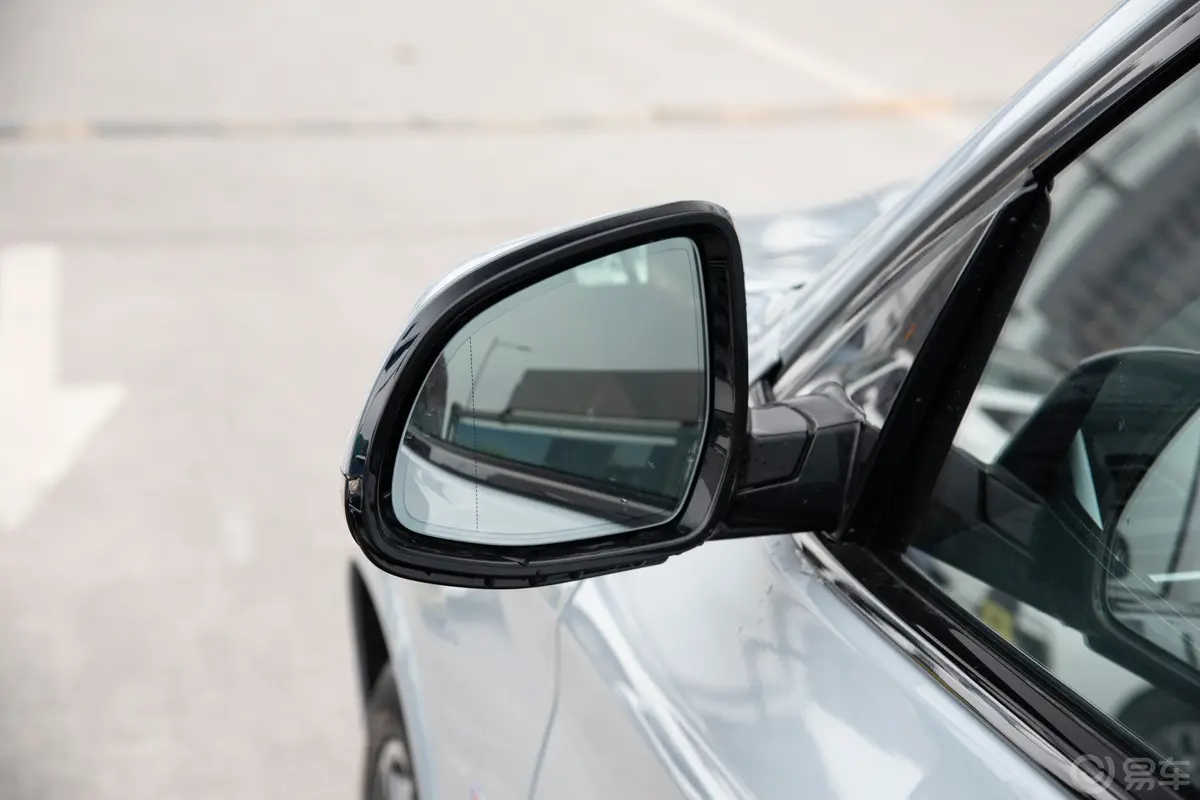 宝马X4xDrive30i M运动套装主驾驶后视镜背面