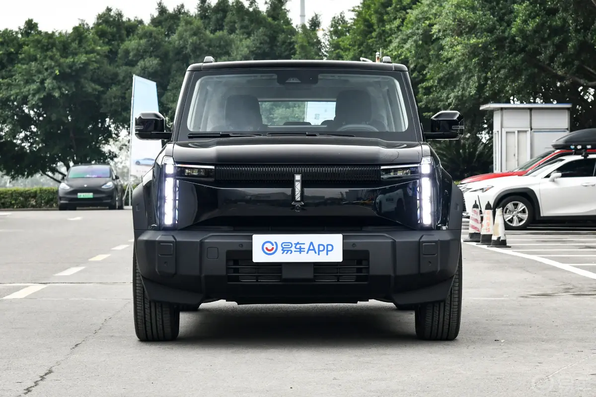 iCAR 03501km 四驱长续航进阶版正前水平