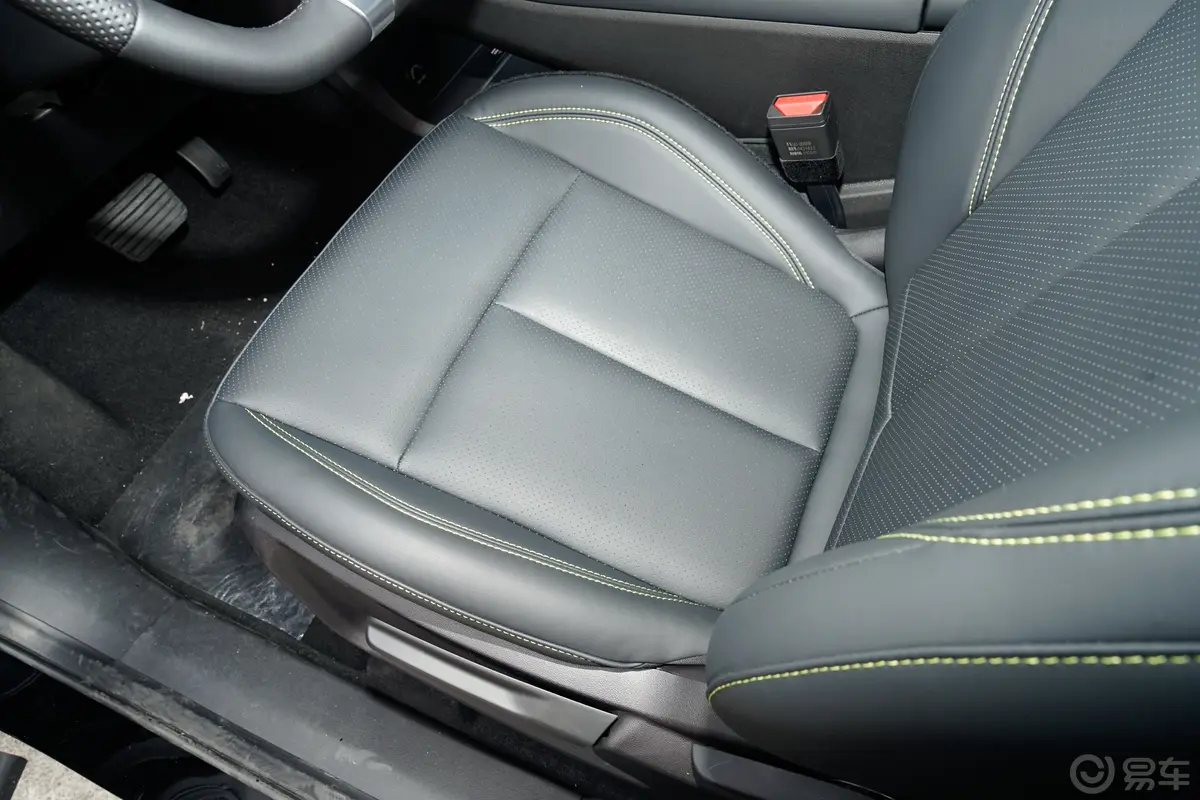 风行T5 EVO1.5T 星空版主驾驶位