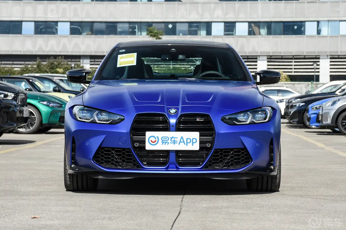 宝马M4M4 双门轿跑车 M xDrive 雷霆版正前水平