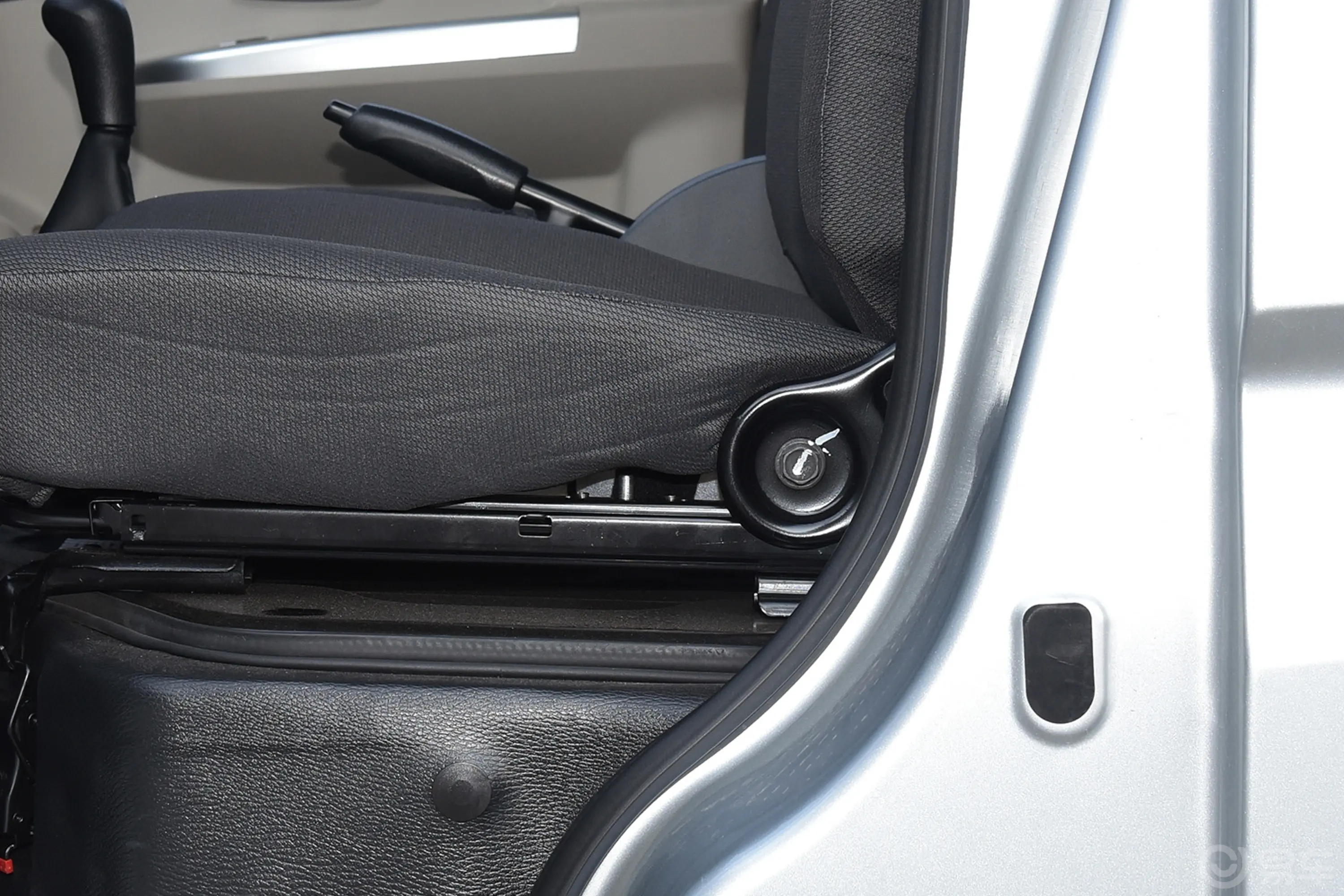 长安星卡1.5L 单排2.72米钢板厢货舒适型主驾座椅调节