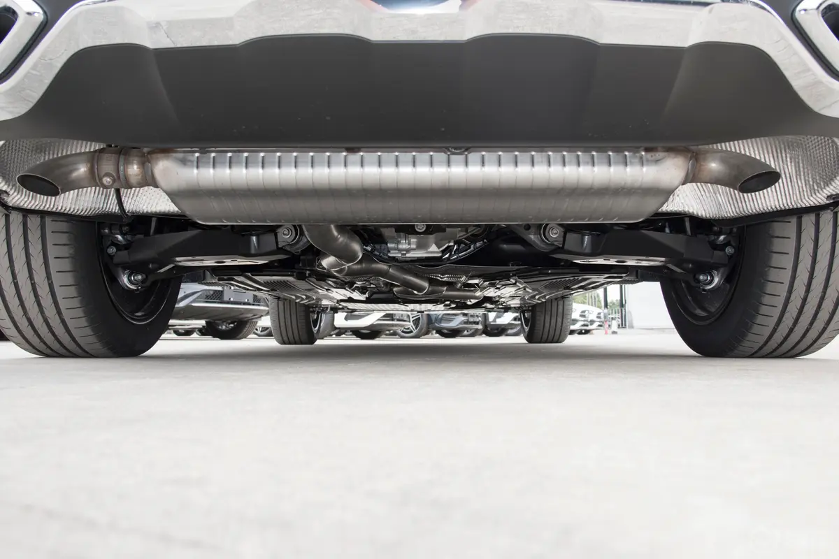 奔驰GLC改款 GLC 300 L 4MATIC 豪华型 5座后悬架整体