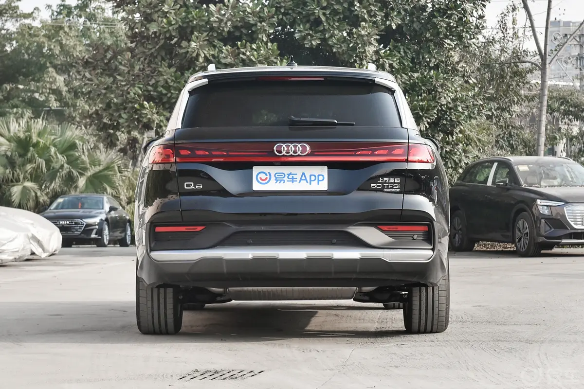 奥迪Q650 TFSI quattro 行云型 羽林套装 6座正后水平