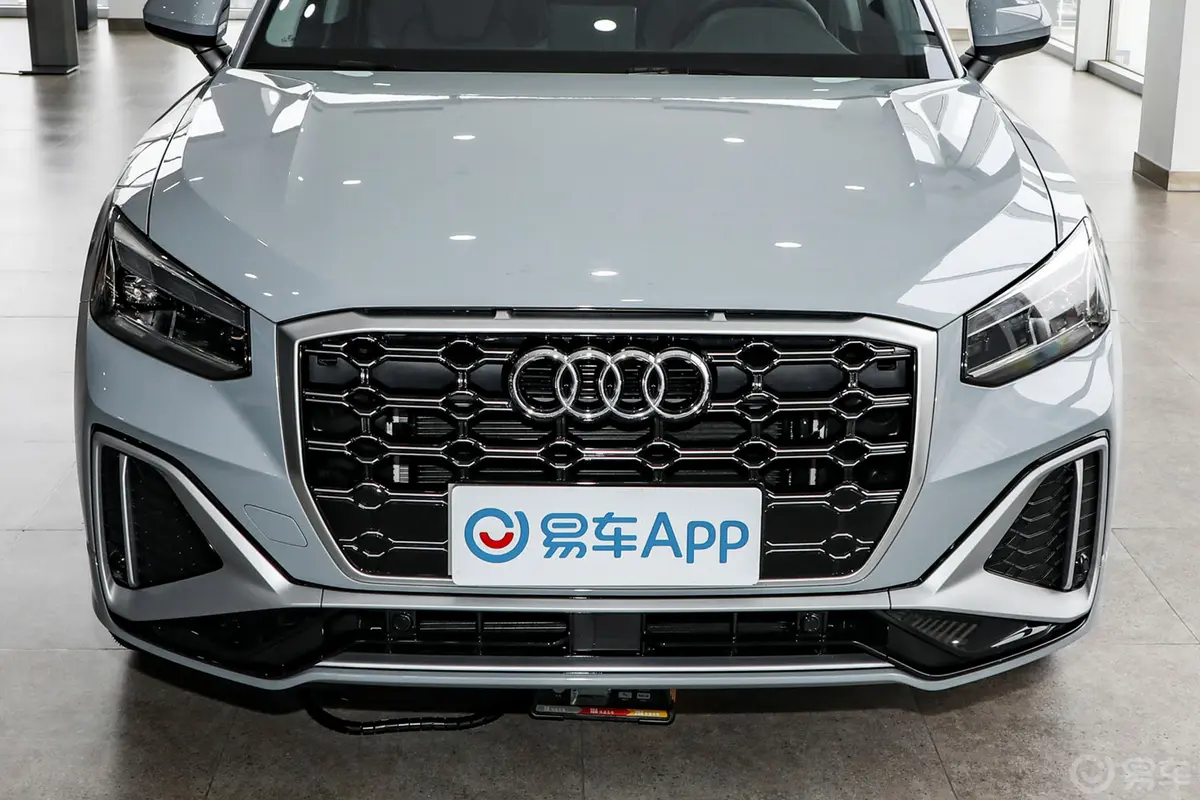 奥迪Q2L35 TFSI 时尚动感型外观细节