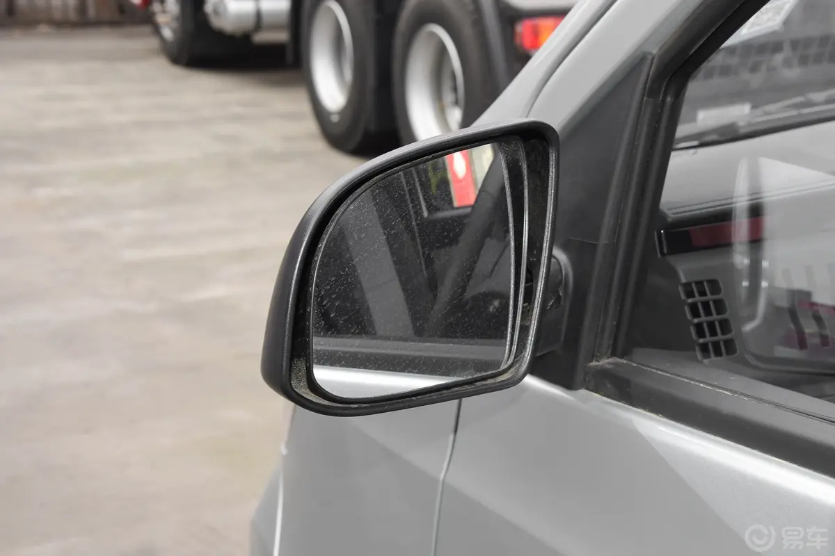 长安星卡1.5L 单排2.8米载货汽车舒适型空调后视镜镜面