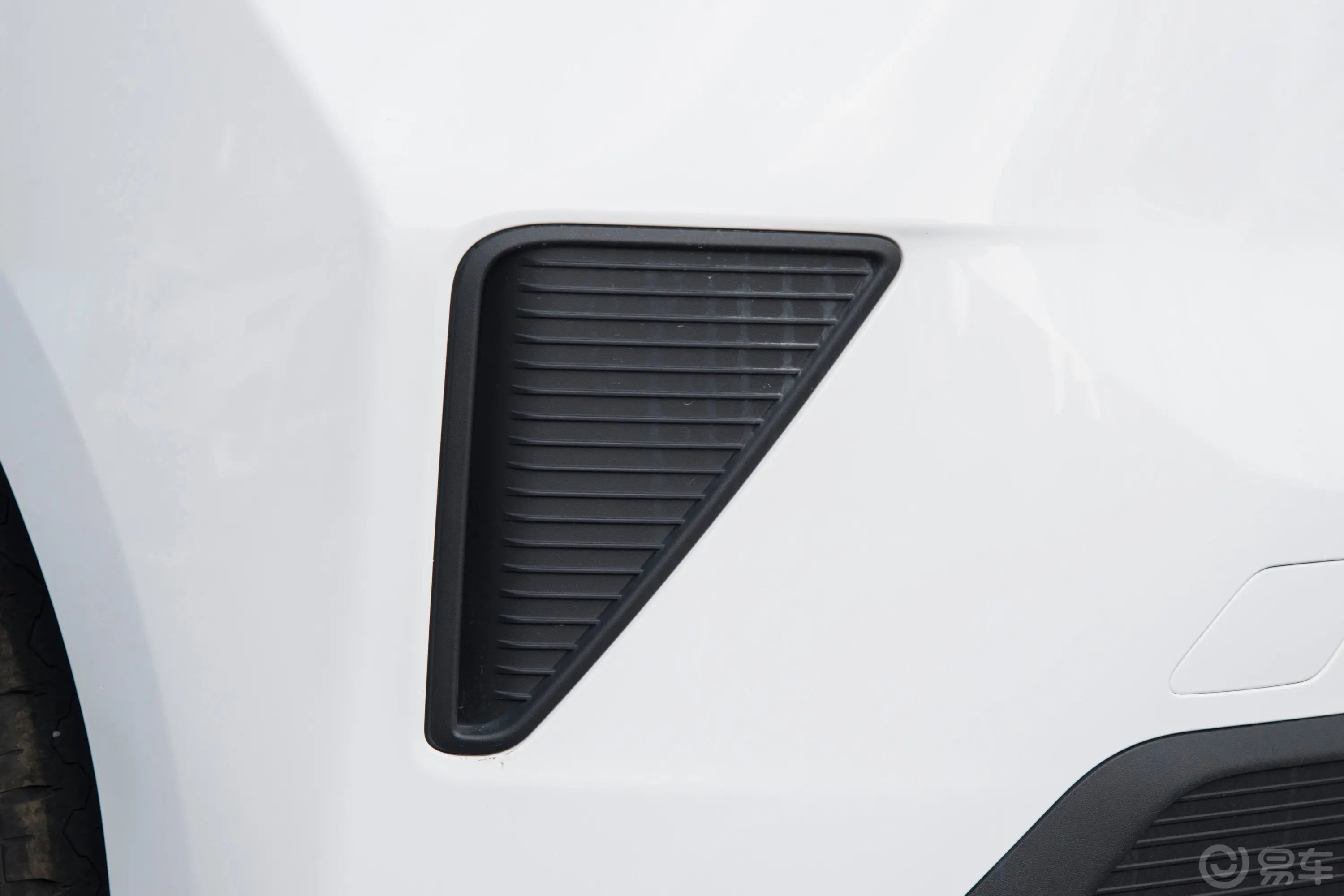 五菱扬光EV300km 实用型封窗版 2座外观细节