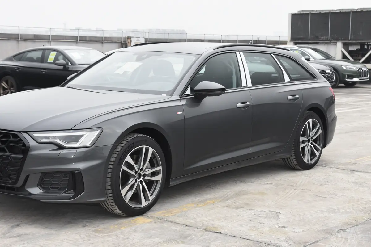 奥迪A6Avant 先锋派 45 TFSI 臻选动感型外观细节