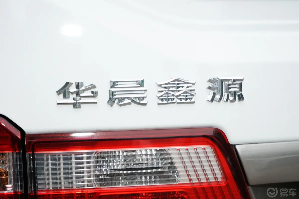 鑫源小海狮X301.5L 厢货标准型 5座 CNG外观细节