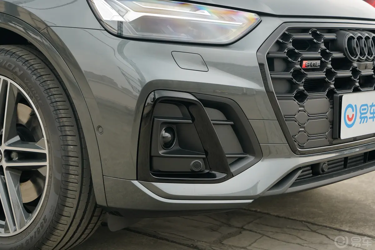 奥迪SQ53.0T quattro外观细节