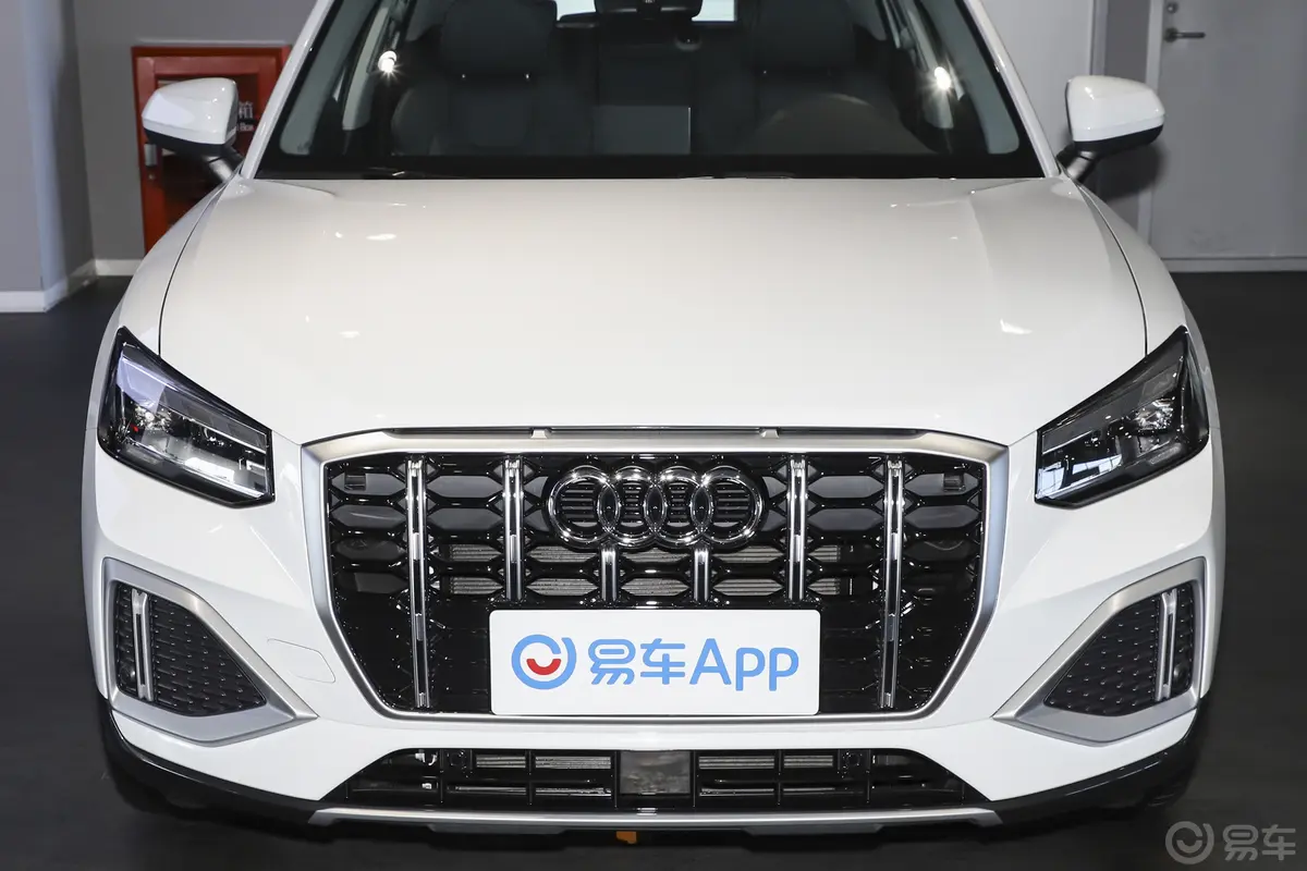 奥迪Q2L35 TFSI 进取致雅型外观细节